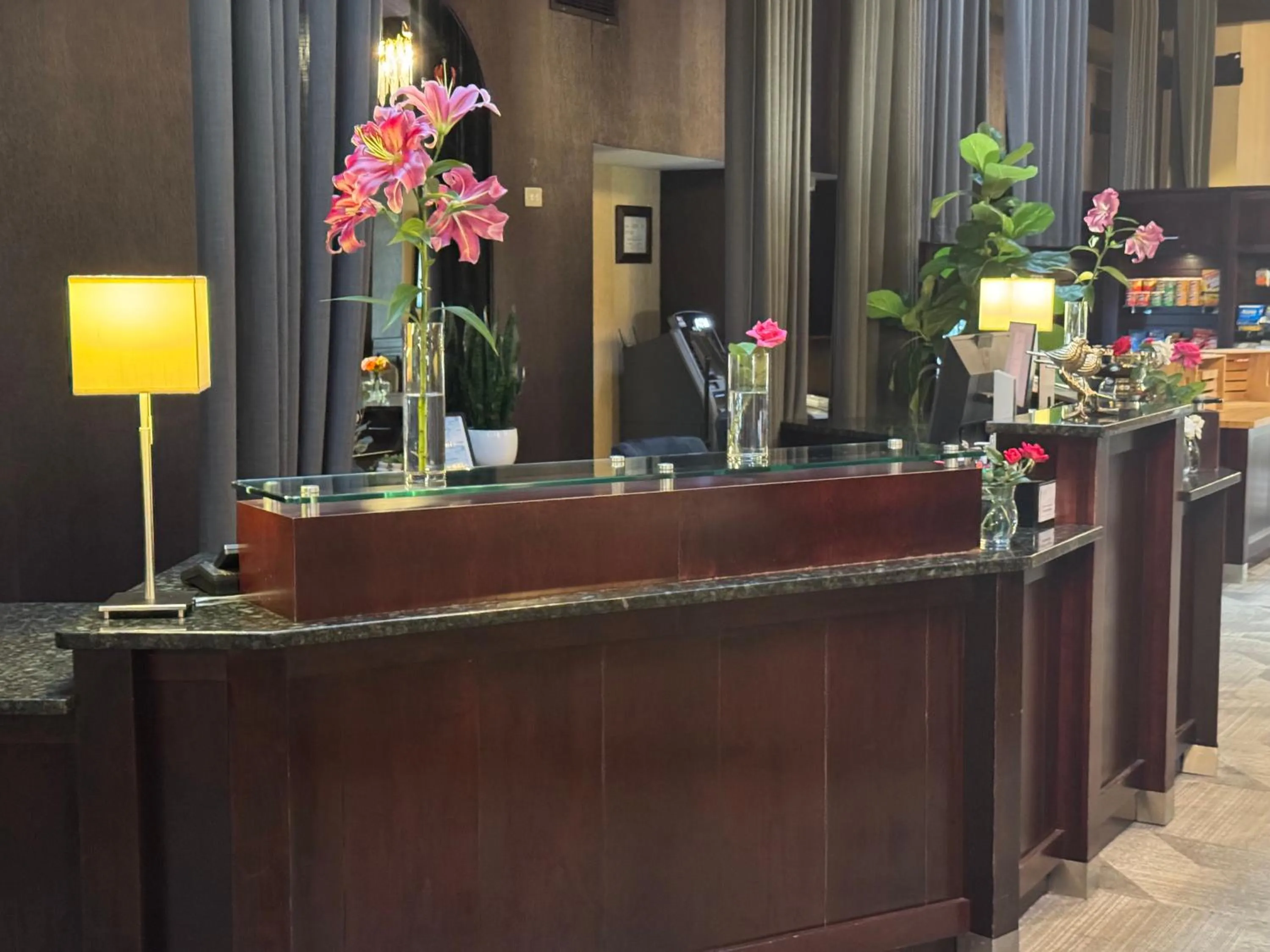 Lobby or reception in Hotel Gurnee