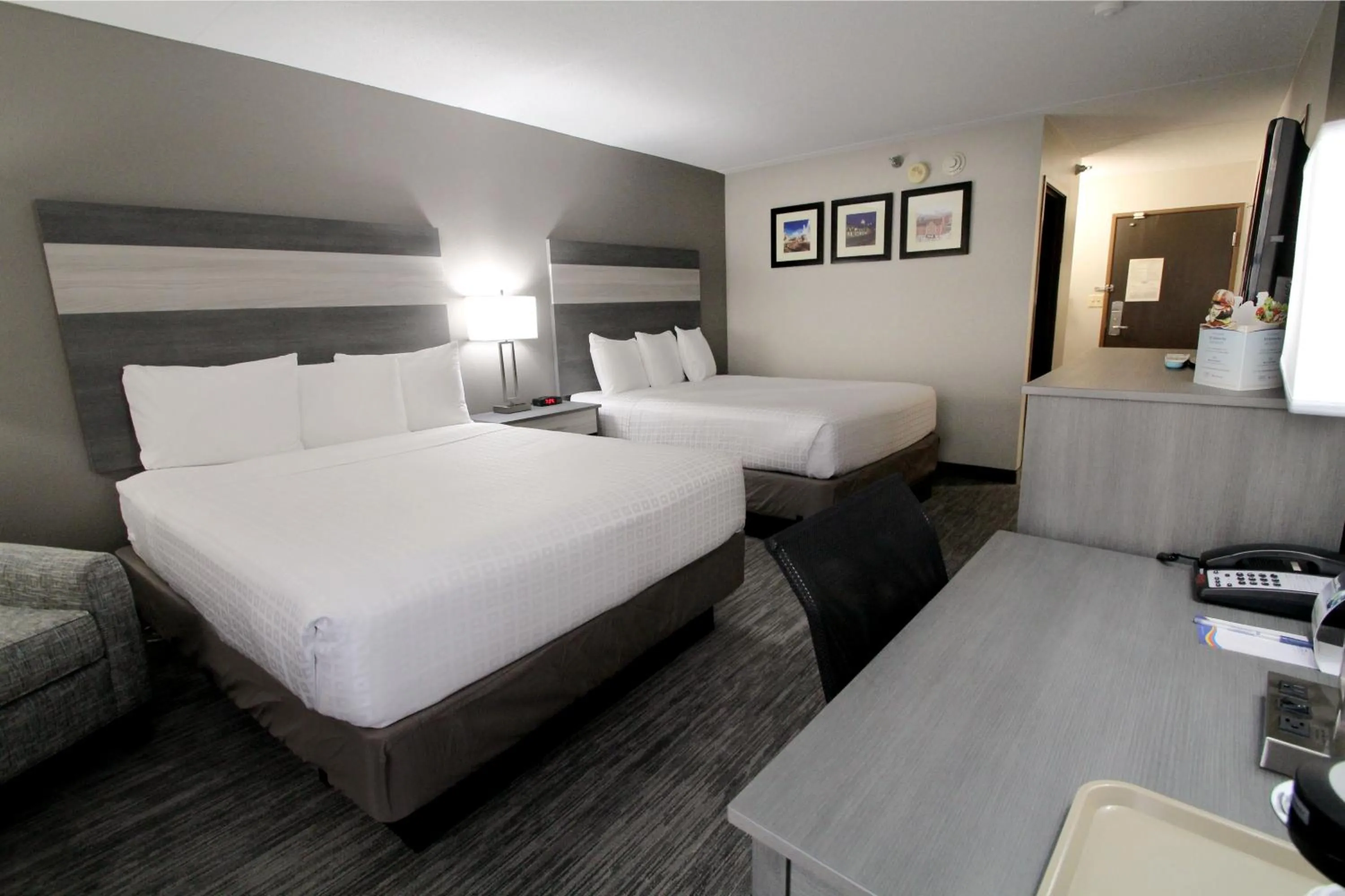 Photo of the whole room, Bed in Baymont by Wyndham Lafayette - Purdue University