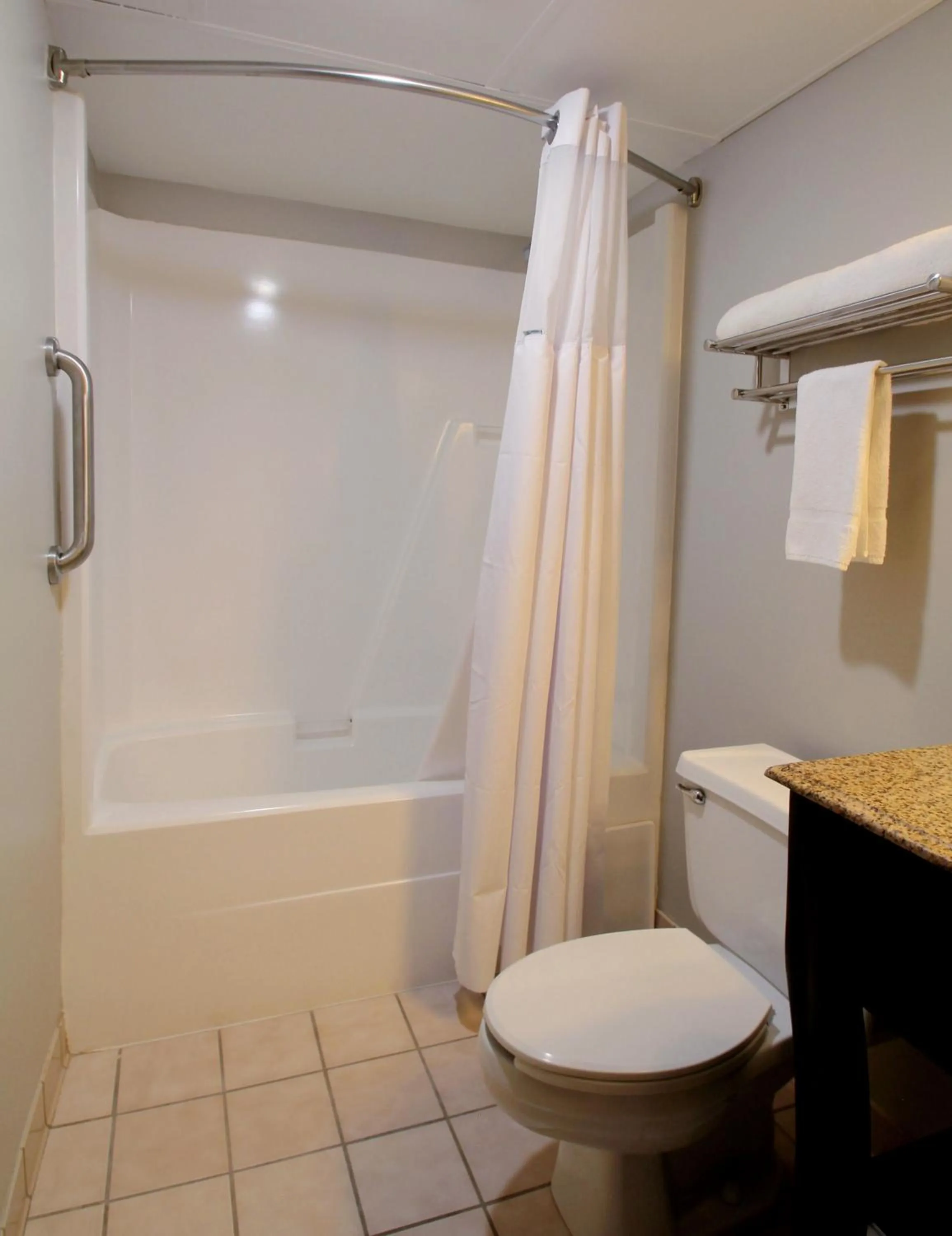 Bathroom in Baymont by Wyndham Lafayette - Purdue University