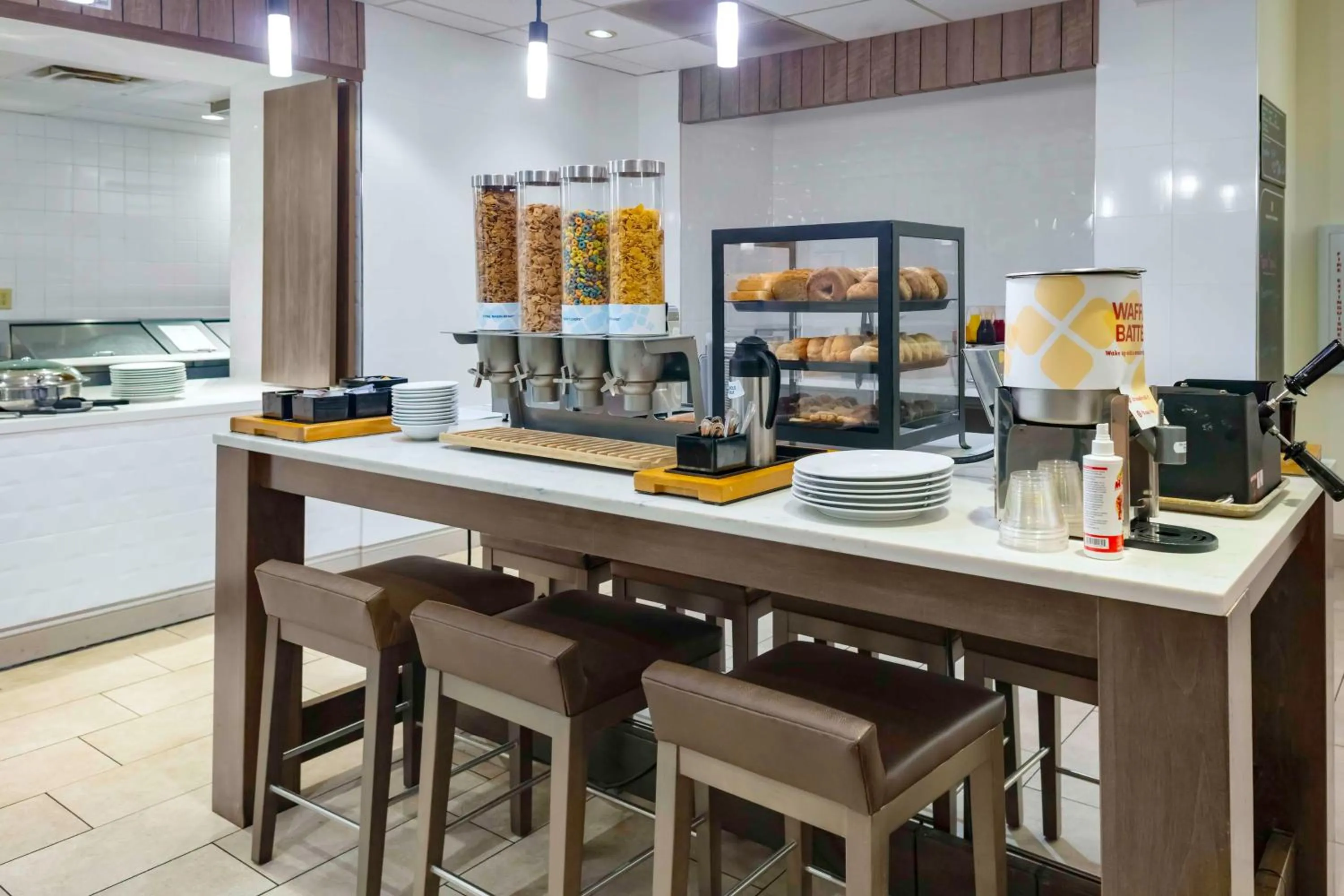 Breakfast in Hilton Garden Inn Roanoke Rapids