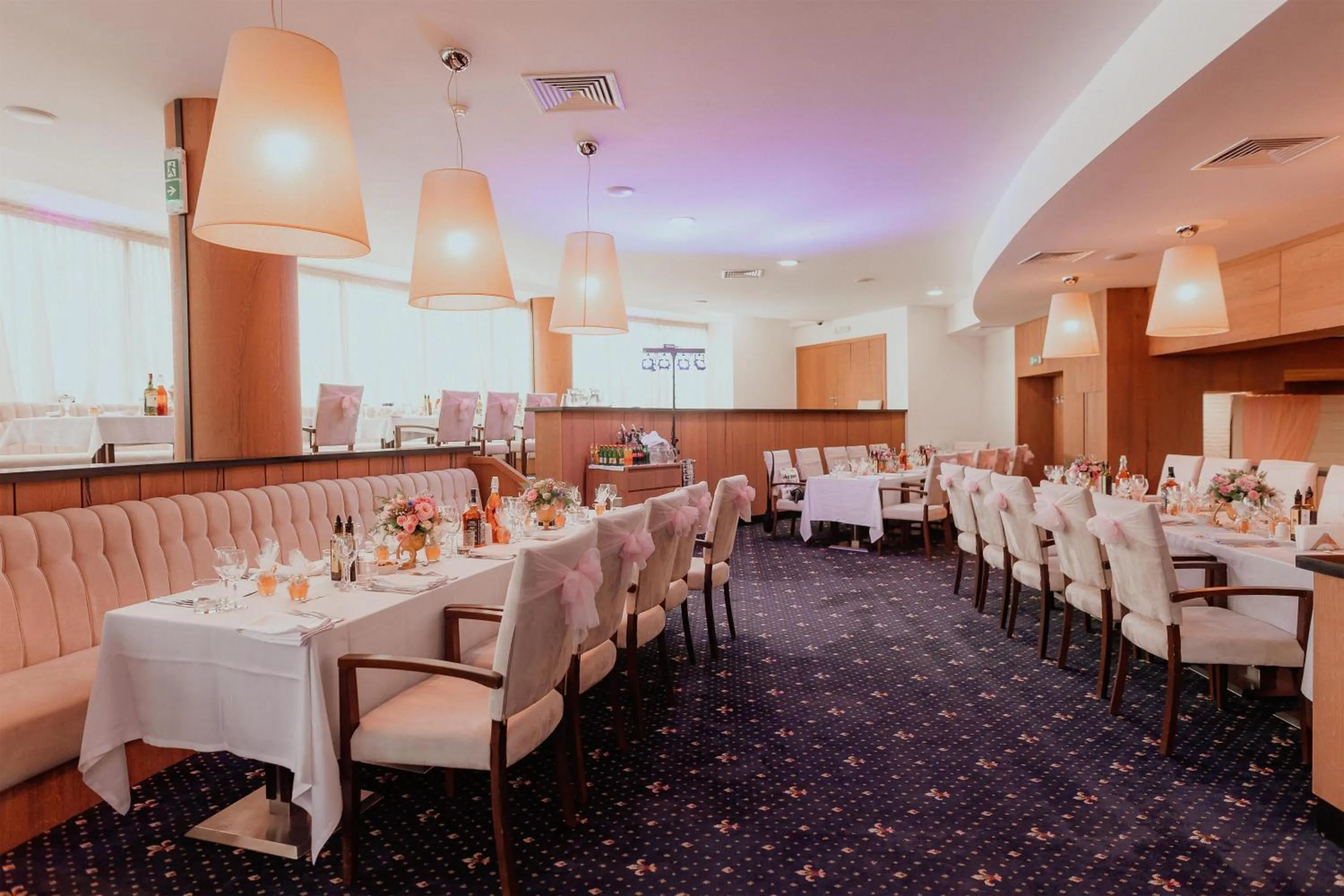 wedding in Metropolitan Hotel Sofia, a member of Radisson Individuals