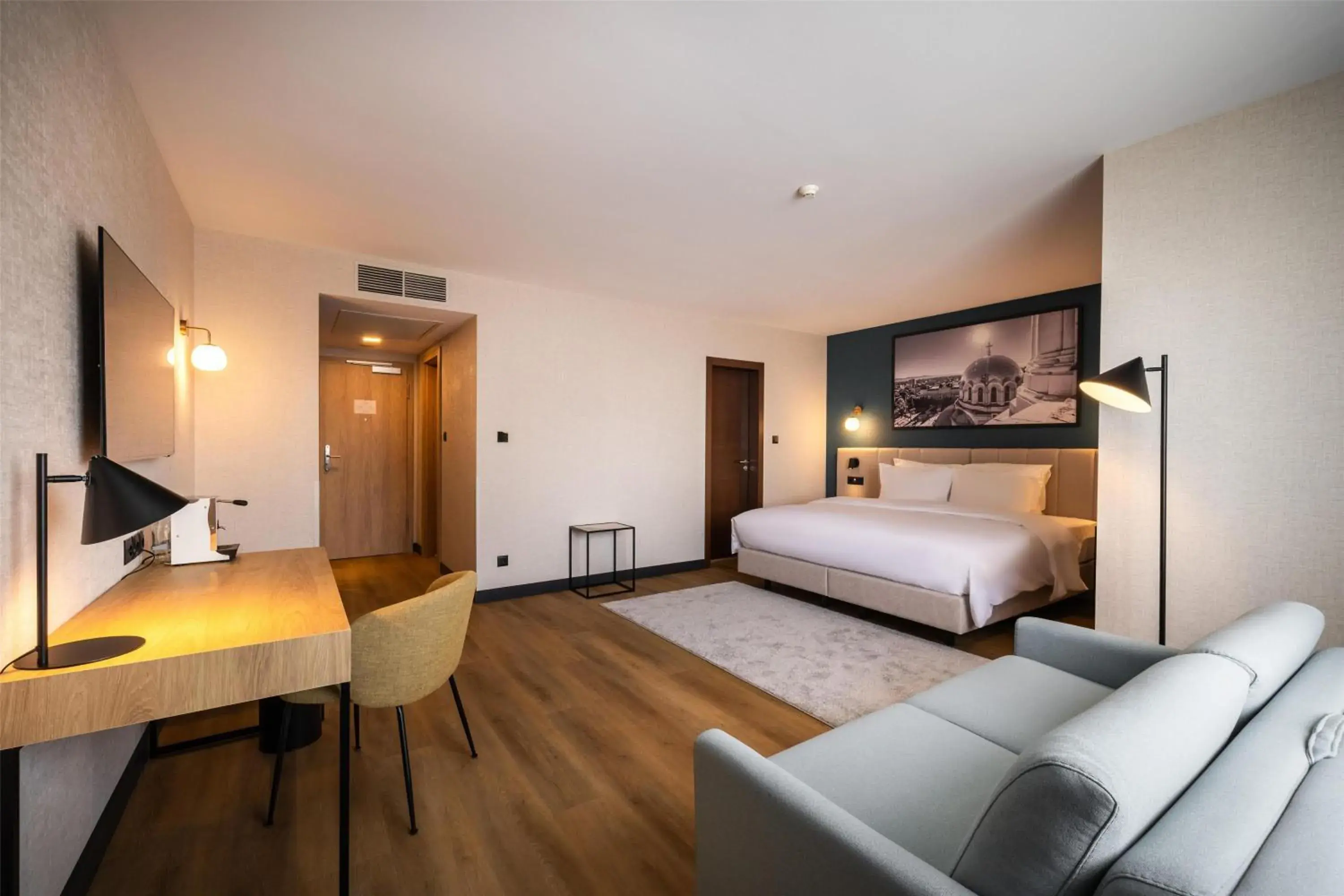 Premium Room in Metropolitan Hotel Sofia, a member of Radisson Individuals Premium Room in Metropolitan Hotel Sofia, a member of Radisson Individuals