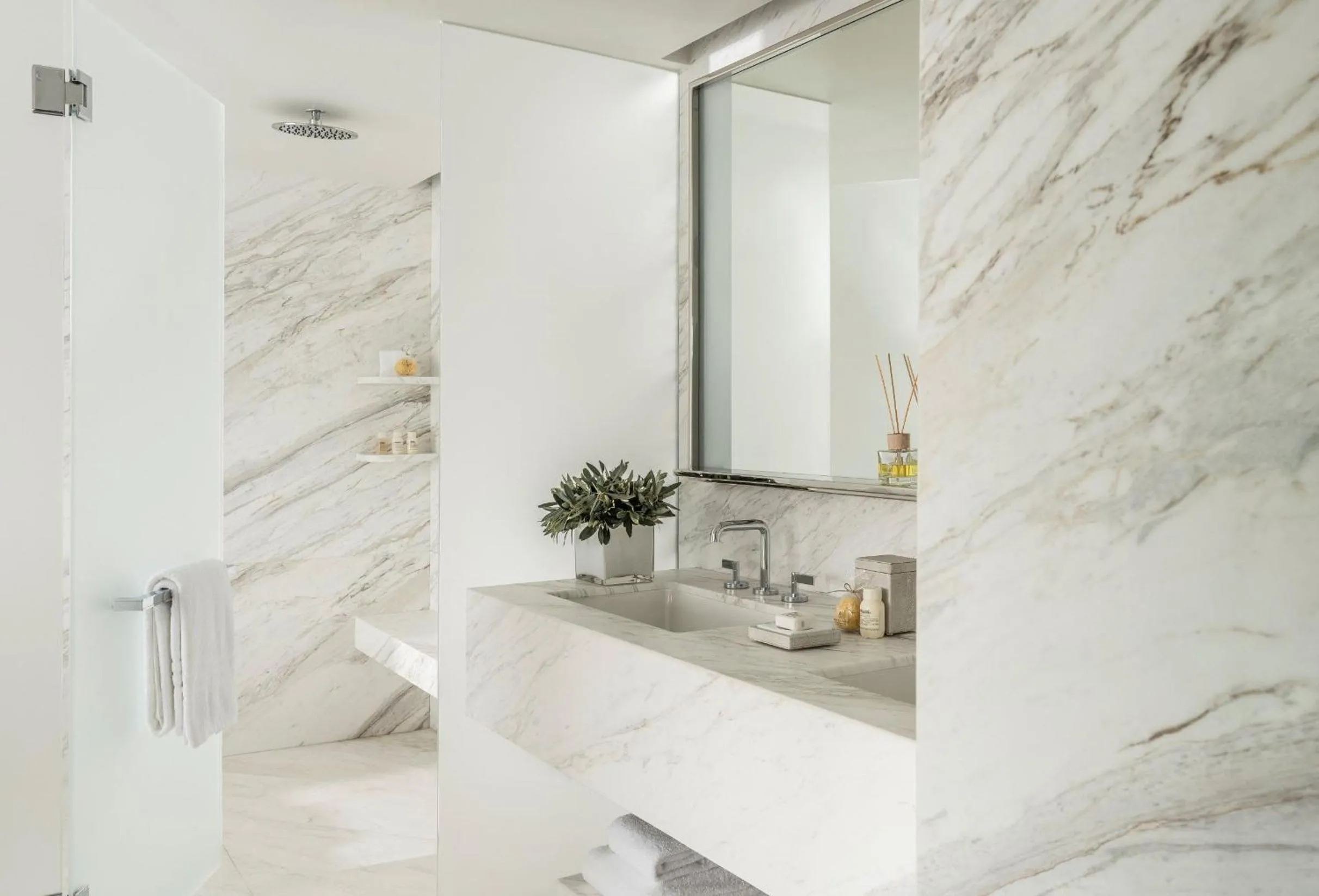 Shower in Four Seasons Astir Palace Hotel Athens