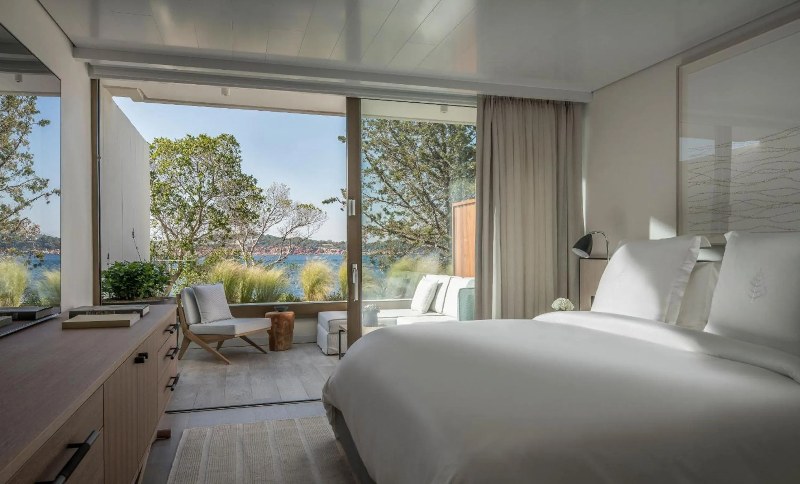 Bedroom, Bed in Four Seasons Astir Palace Hotel Athens