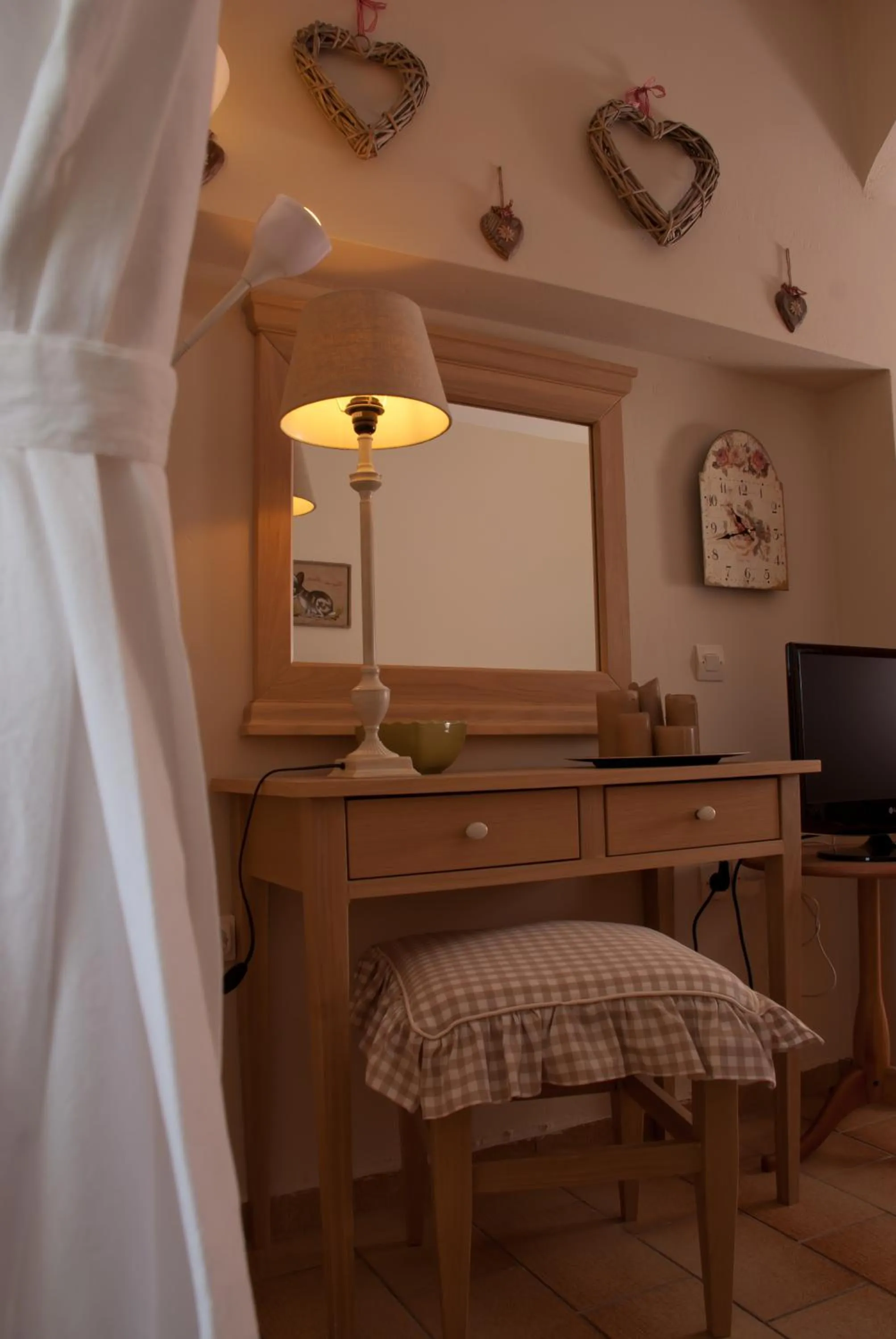 Decorative detail in Amboula Beach Apartments