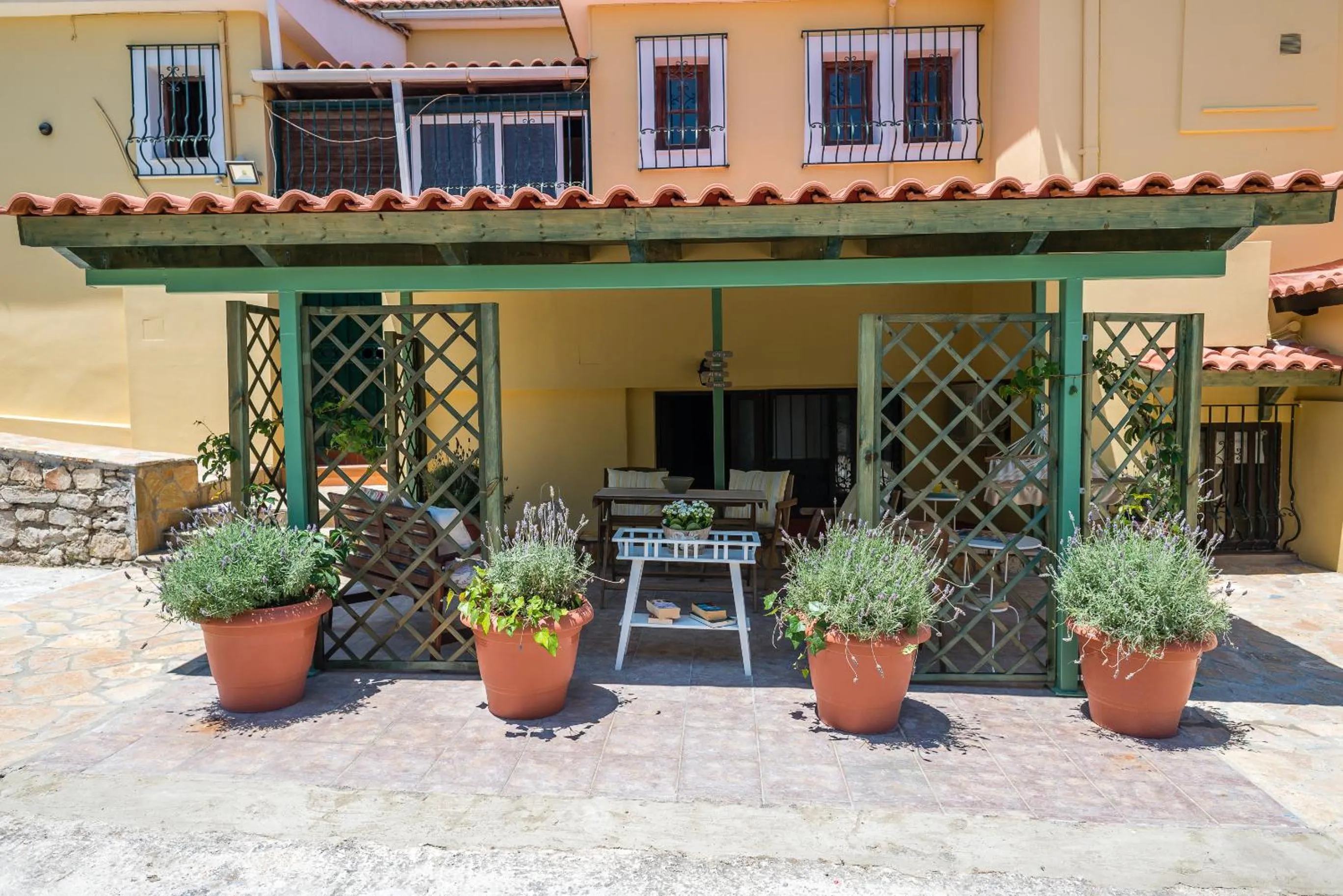 Patio in Amboula Beach Apartments