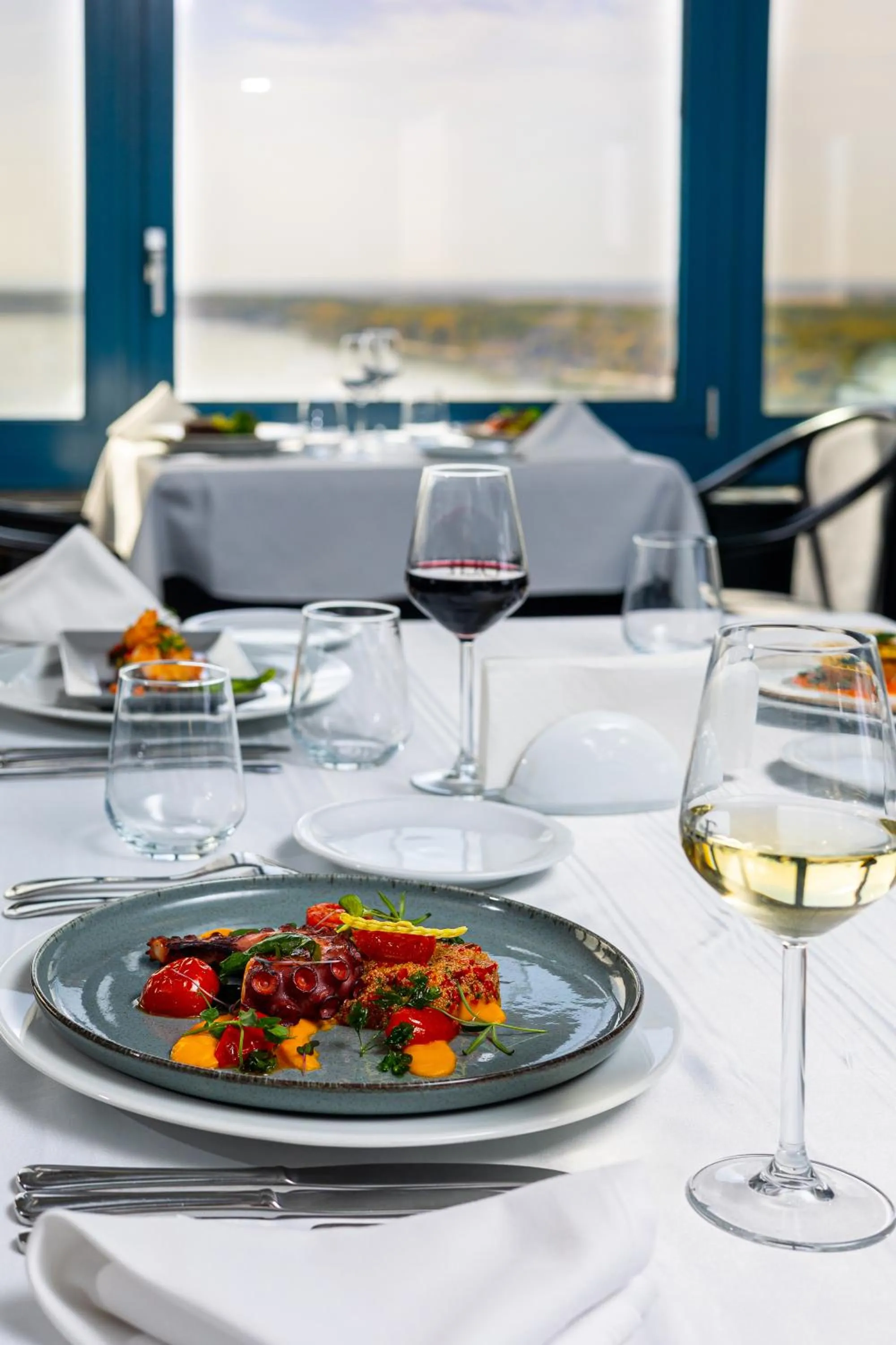 Restaurant/places to eat in Grand Hotel Riga