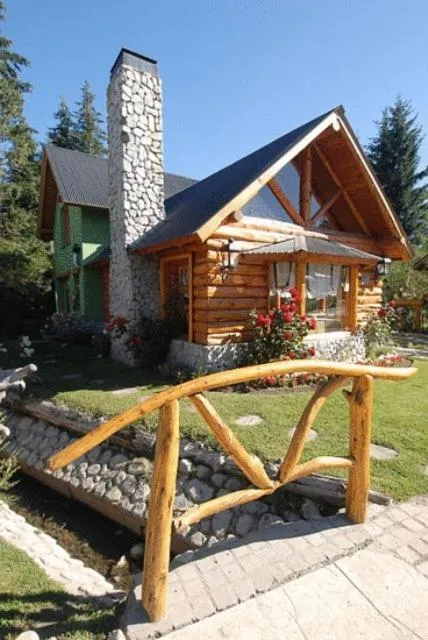 Facade/entrance in Hostería Traunco