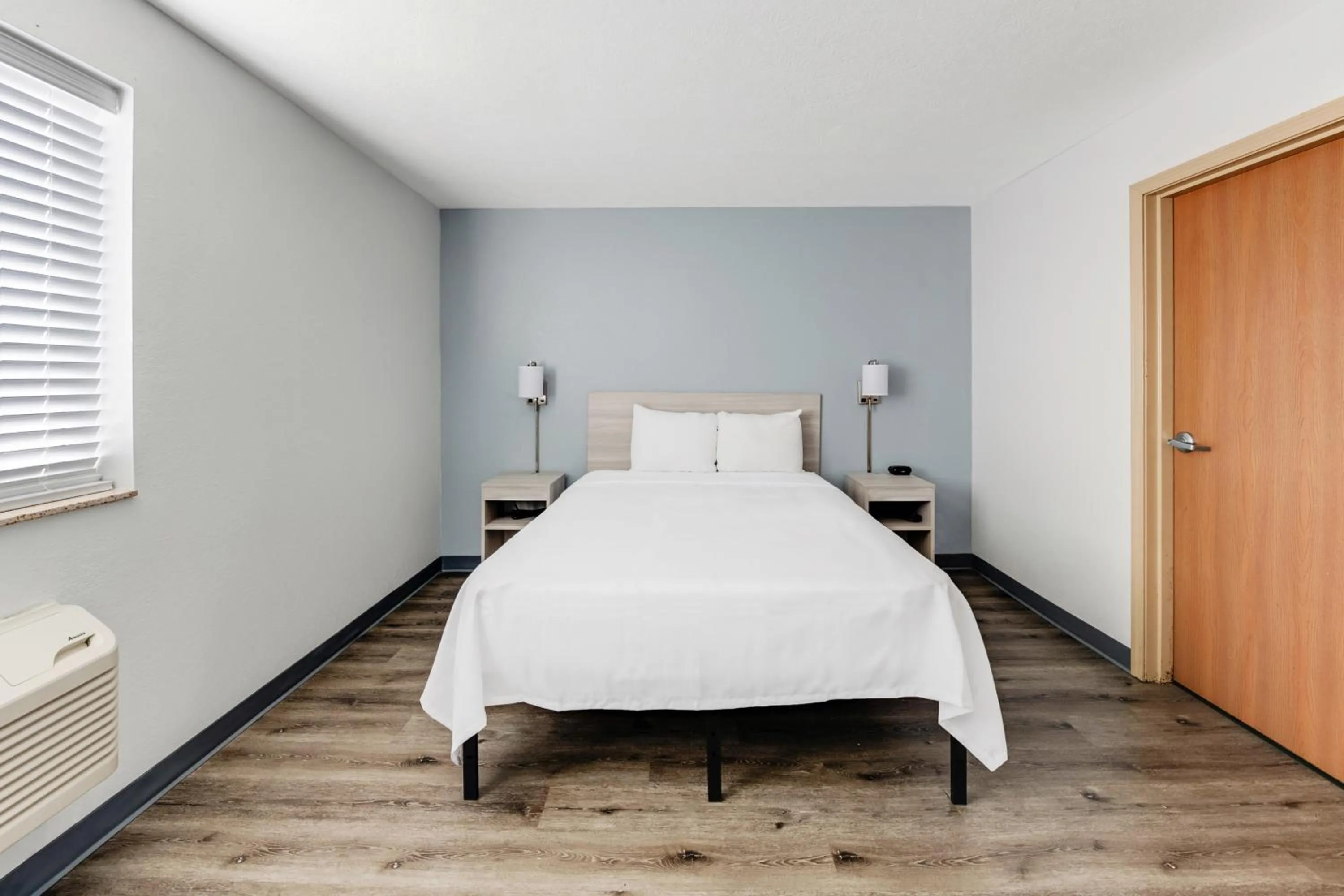 Bed in Birch Hill Suites Dayton-WP AFB