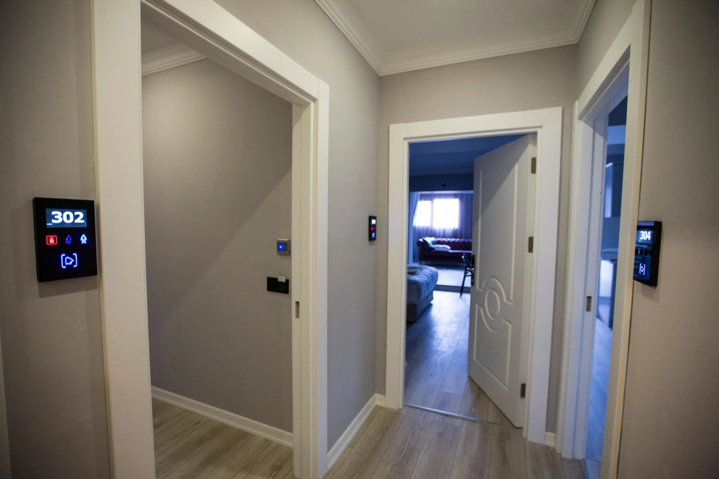 Logo/Certificate/Sign in Double Bond Hotel Spa