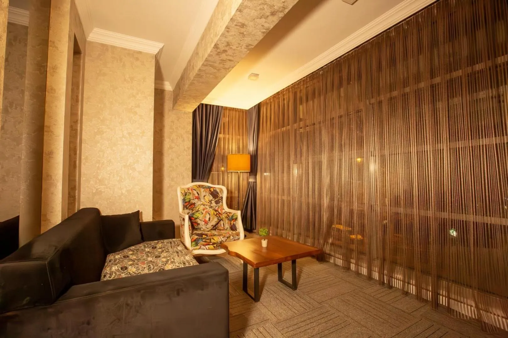 Seating area in Double Bond Hotel Spa