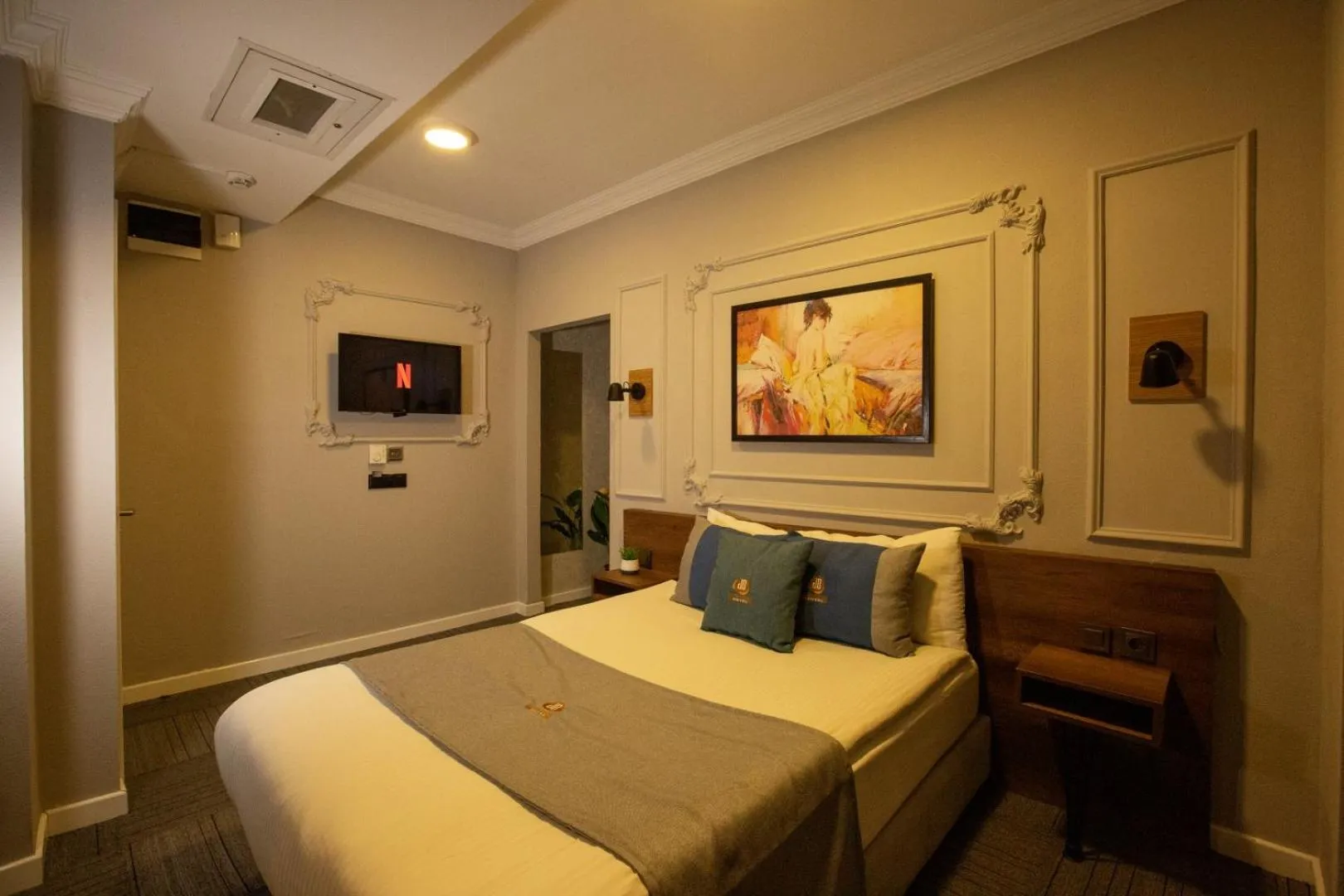 Bed in Double Bond Hotel Spa