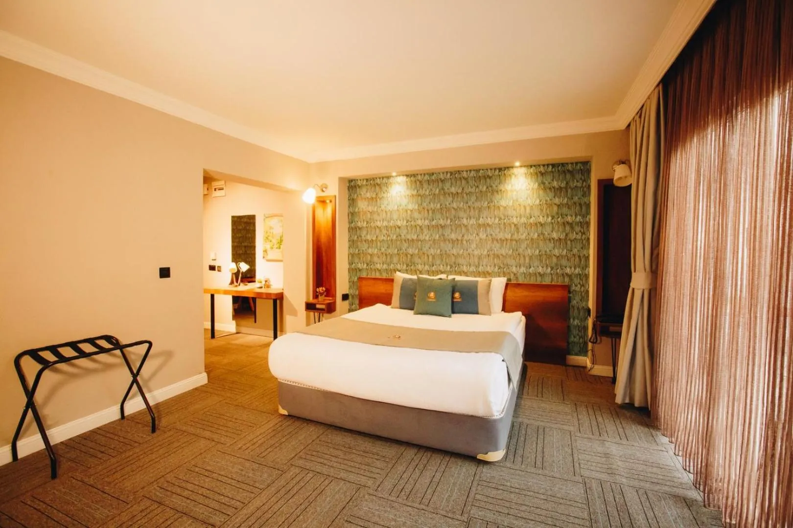 Bedroom, Bed in Double Bond Hotel Spa