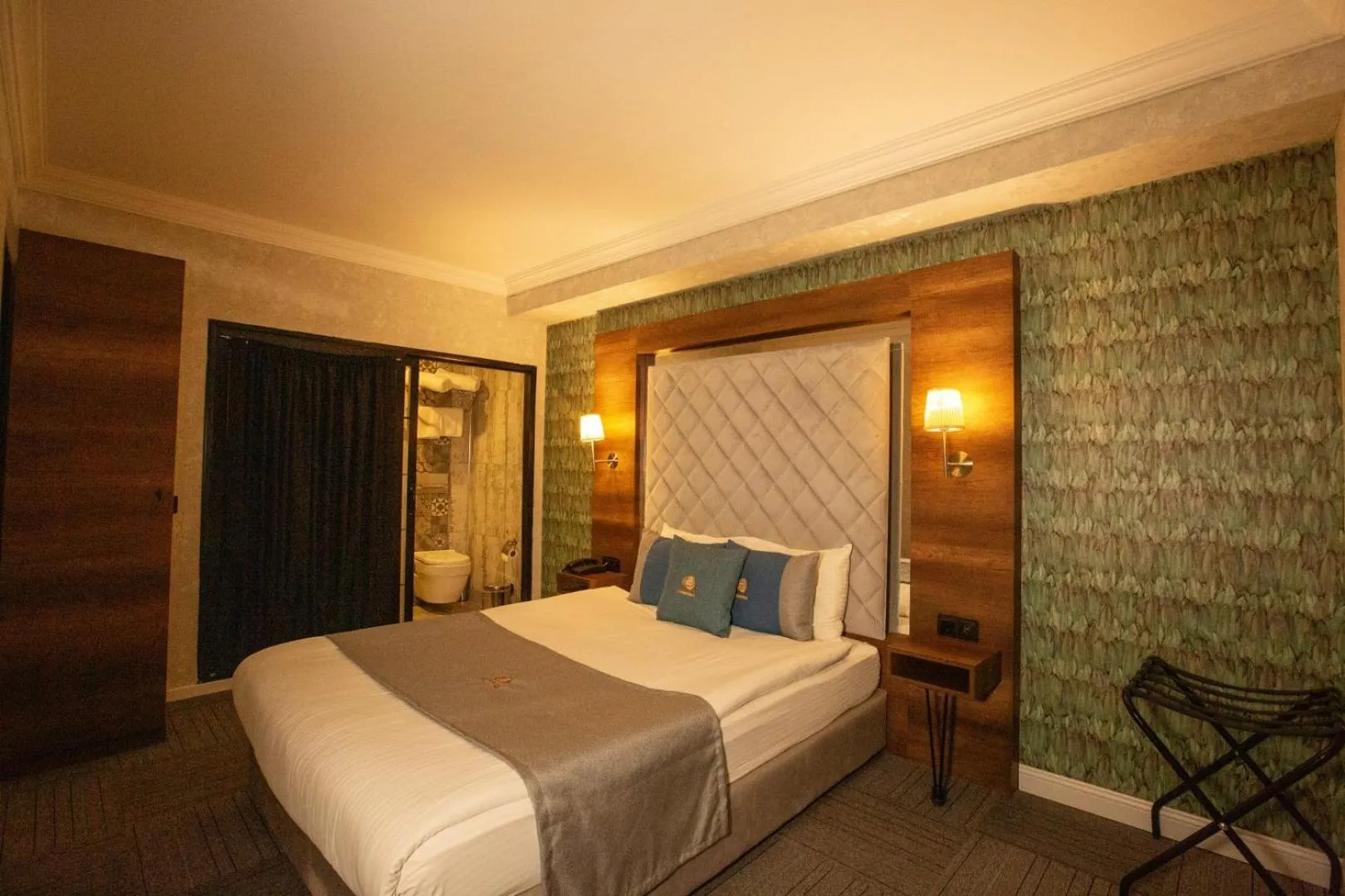 Bedroom, Bed in Double Bond Hotel Spa