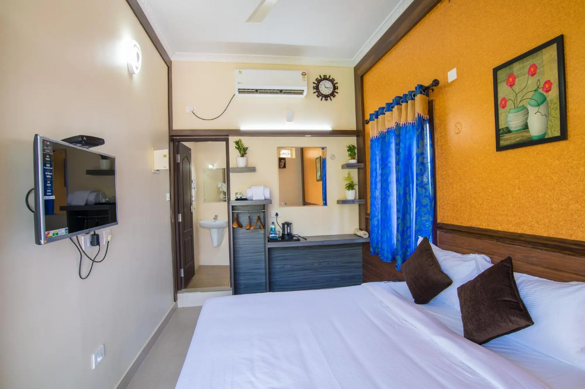 Coffee/tea facilities, Bed in Gems 9 Airport Hotel