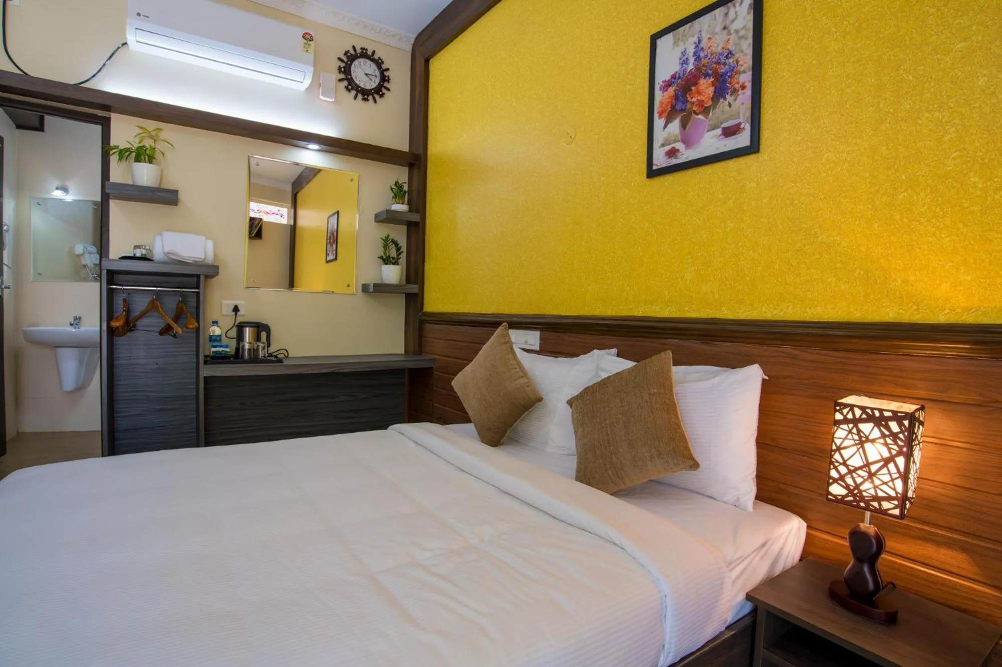 Bed in Gems 9 Airport Hotel