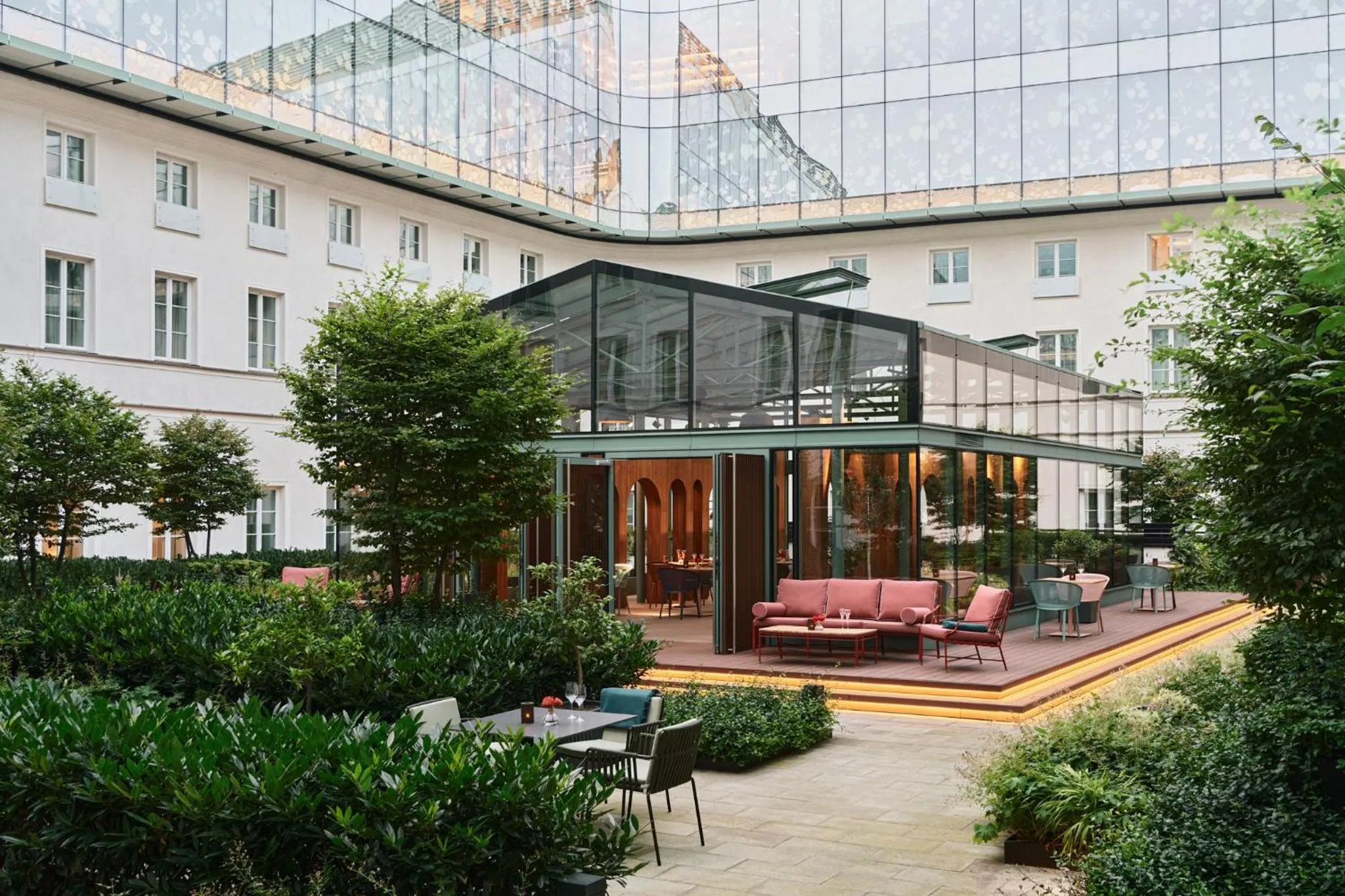 Property building in Raffles Europejski Warsaw