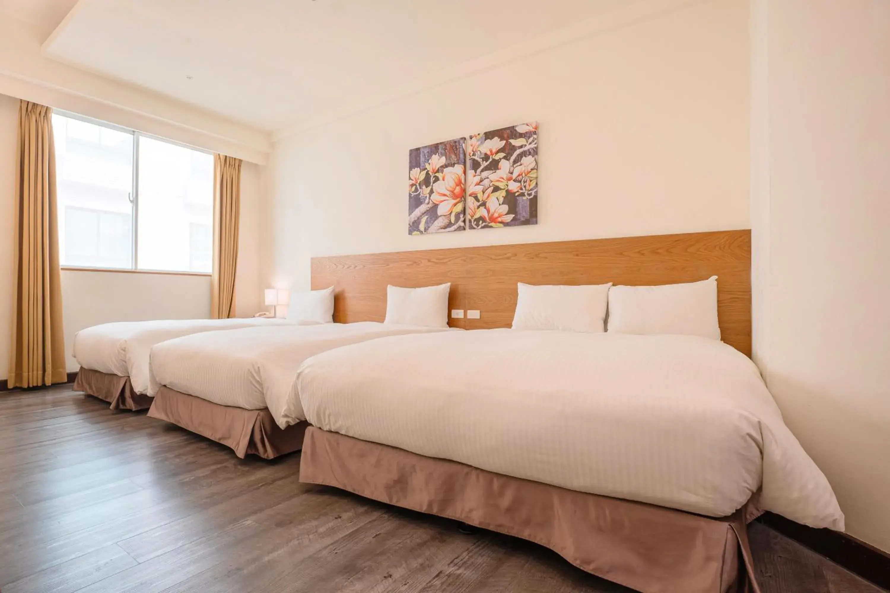 Superior Quadruple Room in Guide Education Culture Hotel Kaohsiung Museum of Fine Arts Superior Quadruple Room in Guide Education Culture Hotel Kaohsiung Museum of Fine Arts