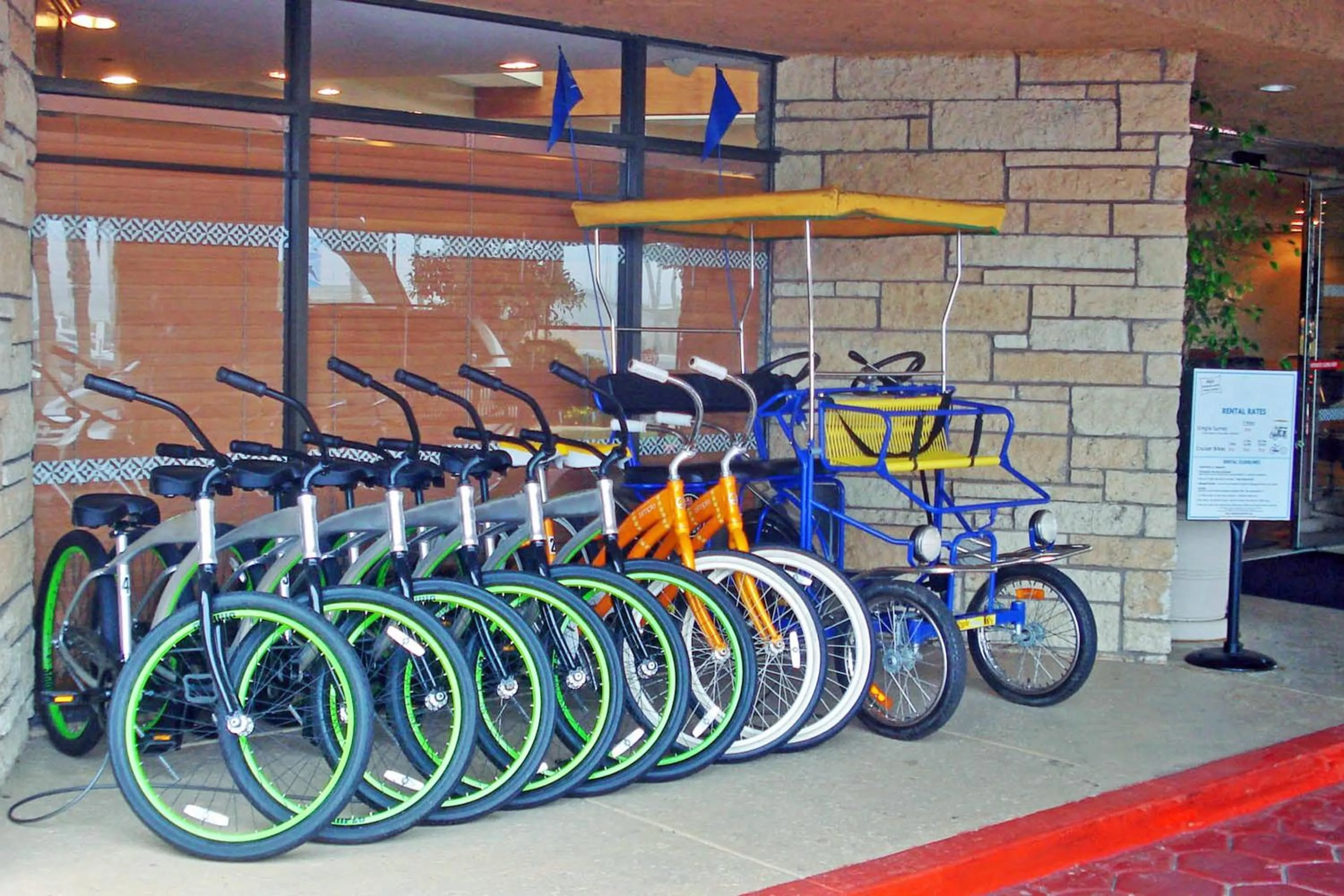 Beach in Four Points by Sheraton Ventura Harbor Resort