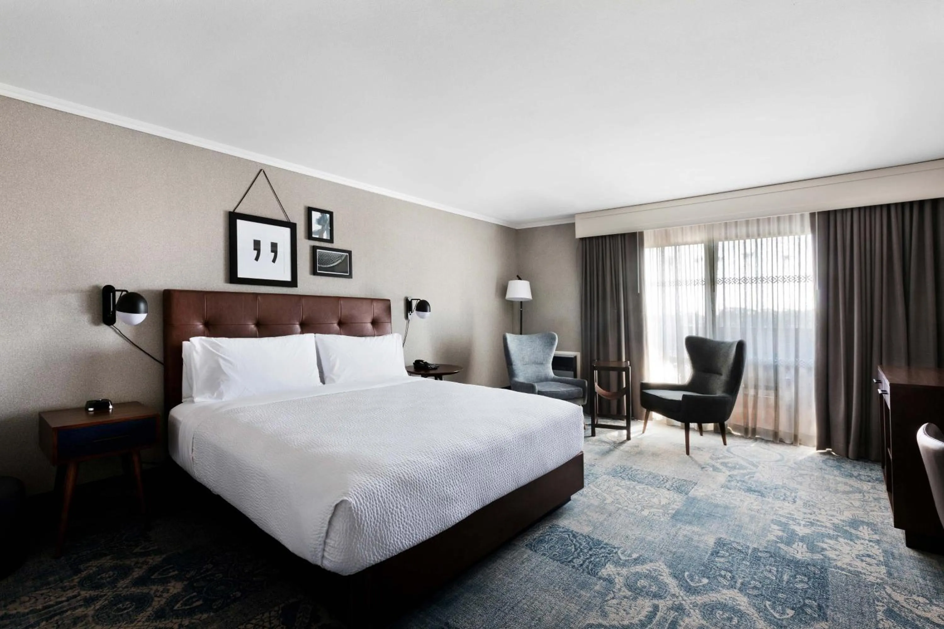 Photo of the whole room, Bed in Four Points by Sheraton Ventura Harbor Resort