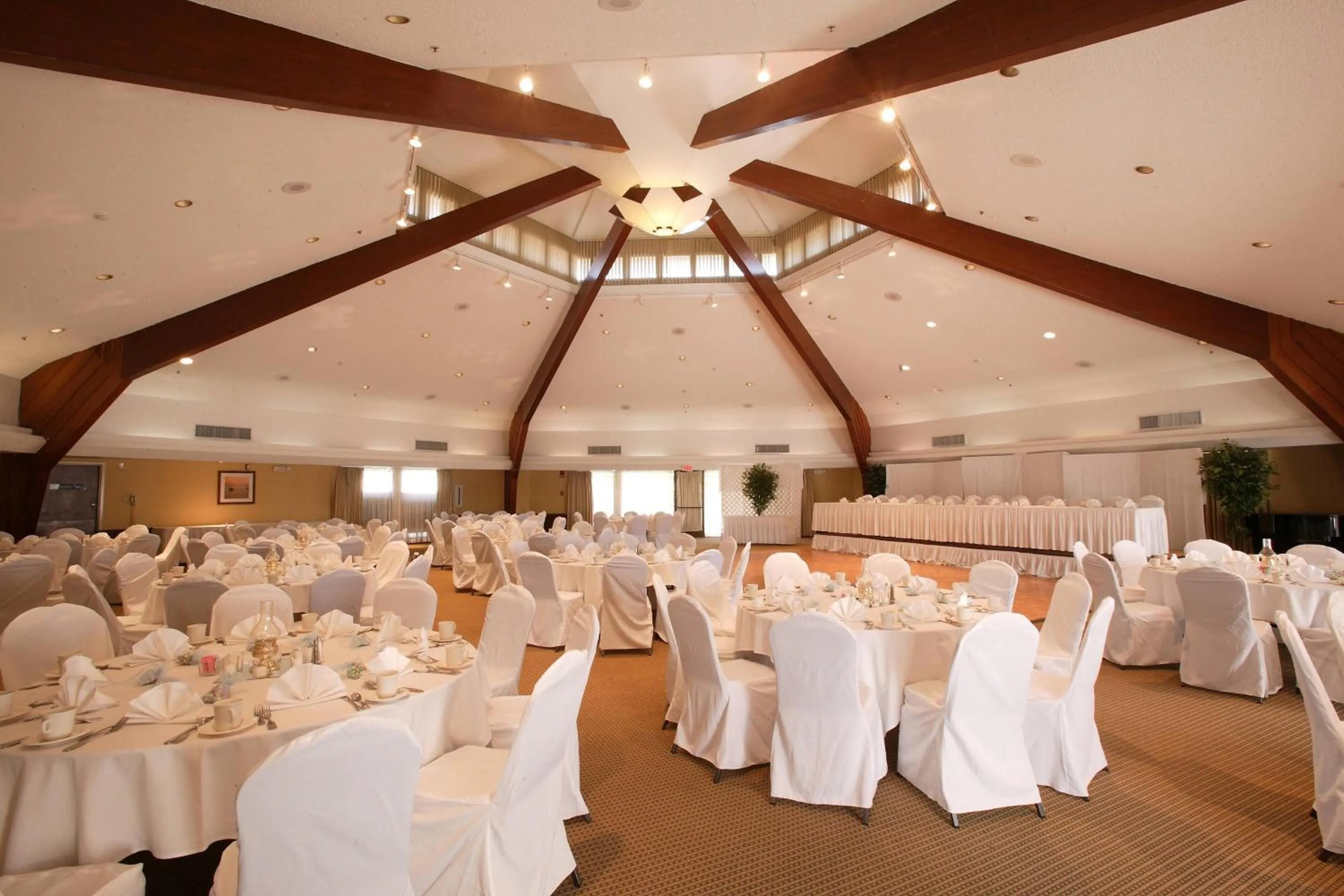 Meeting/conference room in Four Points by Sheraton Ventura Harbor Resort