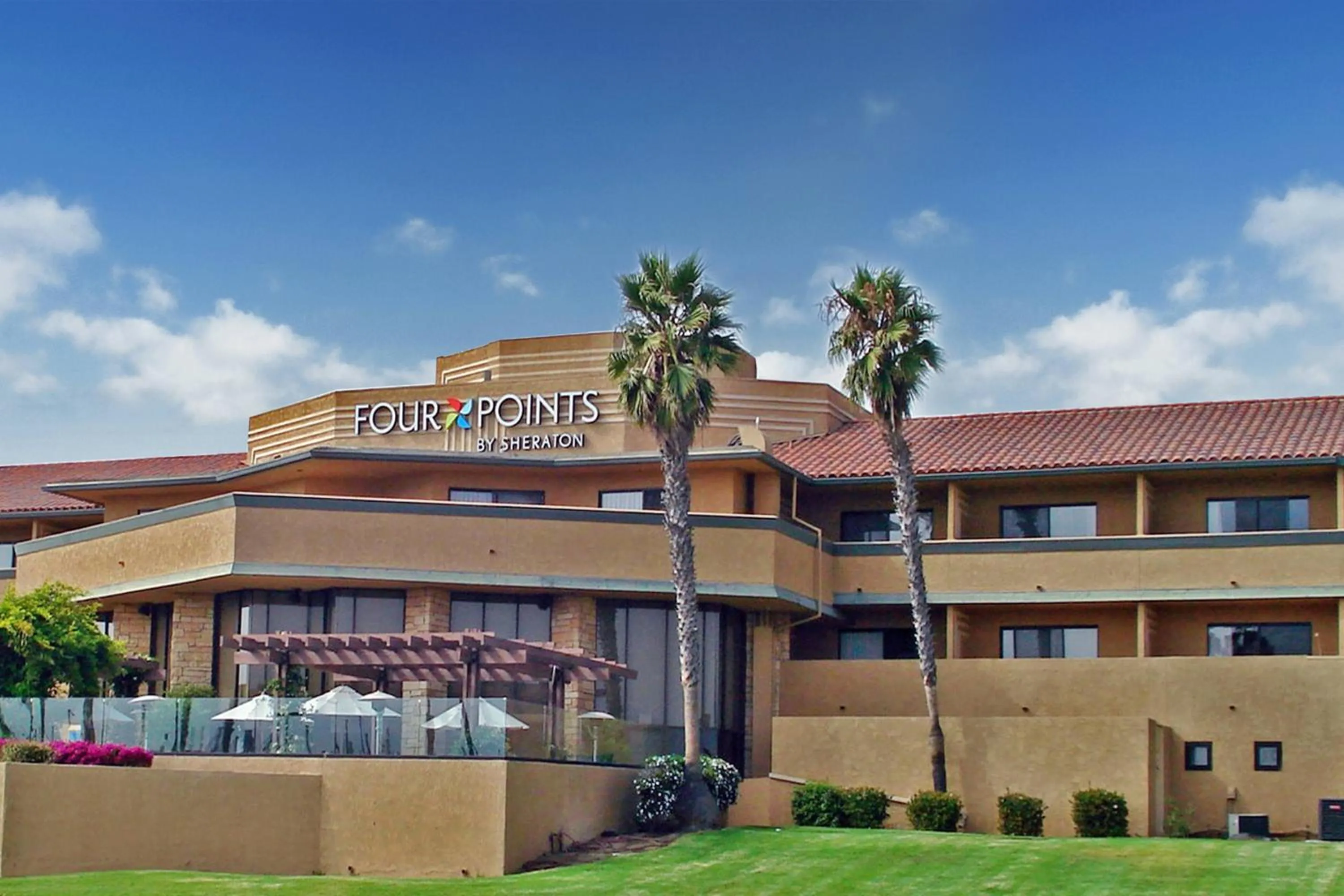 Restaurant/places to eat in Four Points by Sheraton Ventura Harbor Resort