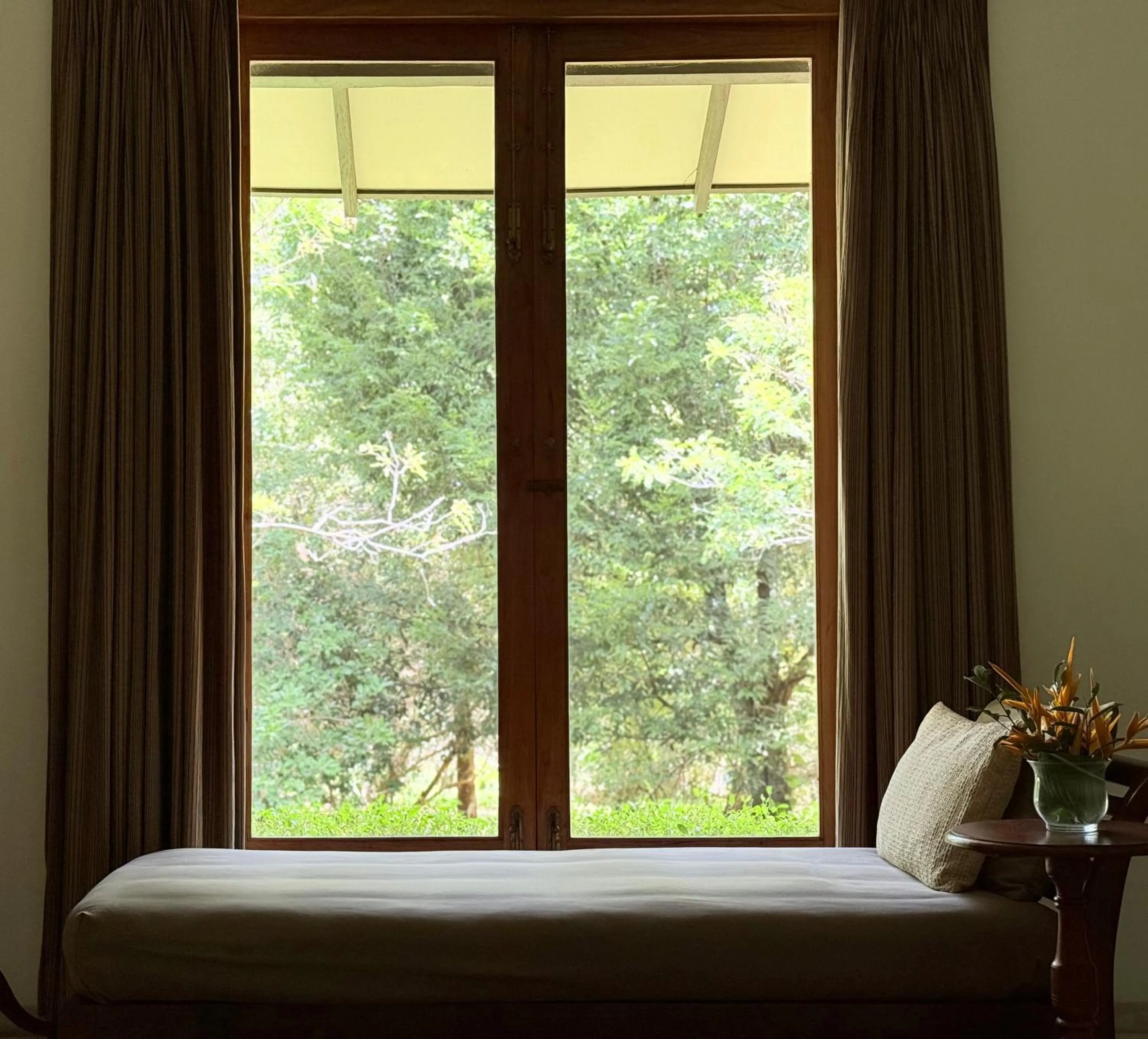 Bed in Nyne Hotels Mayur Lodge - Yala - All Inclusive