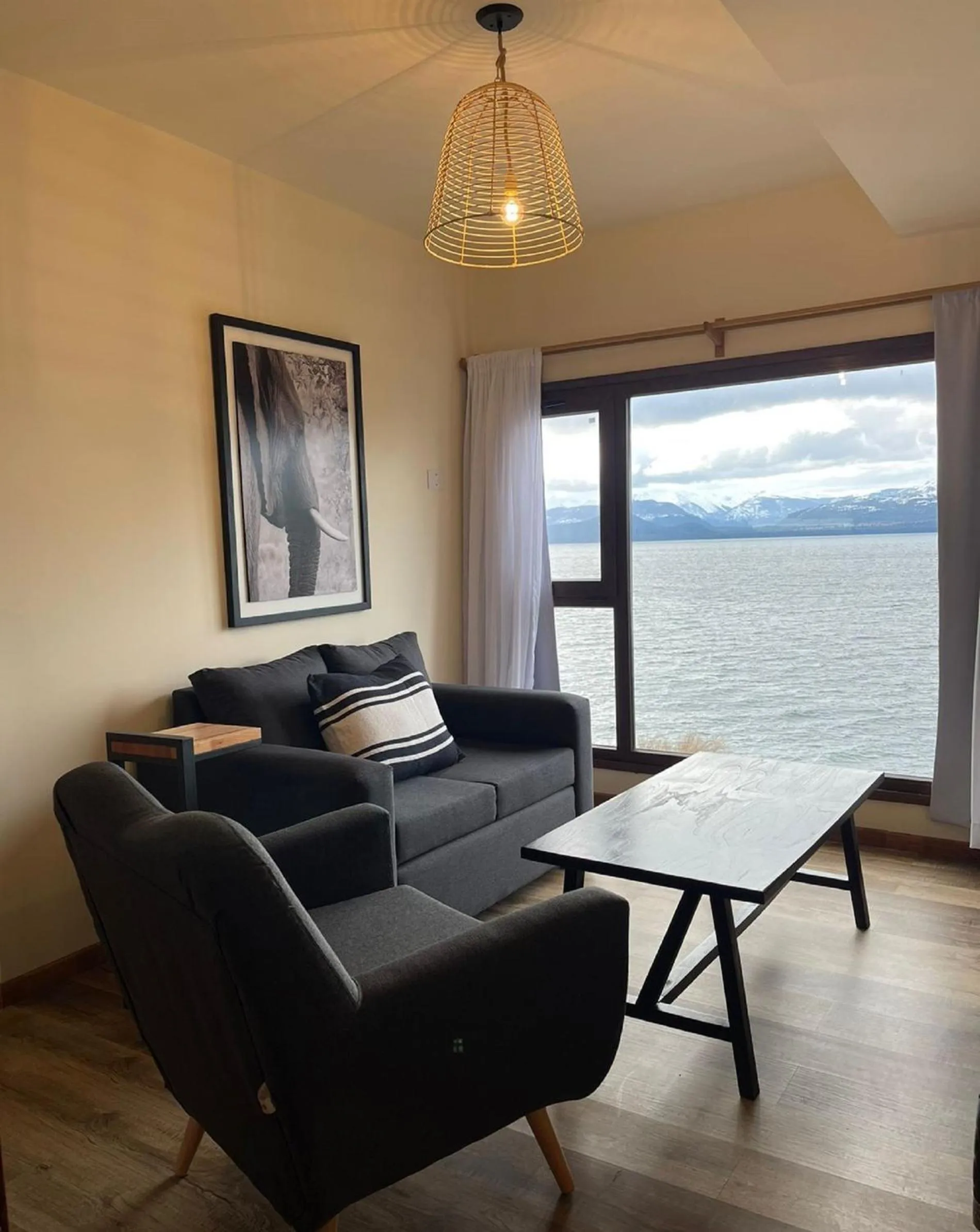 Living room in Hosteria Ventus Patagonia
