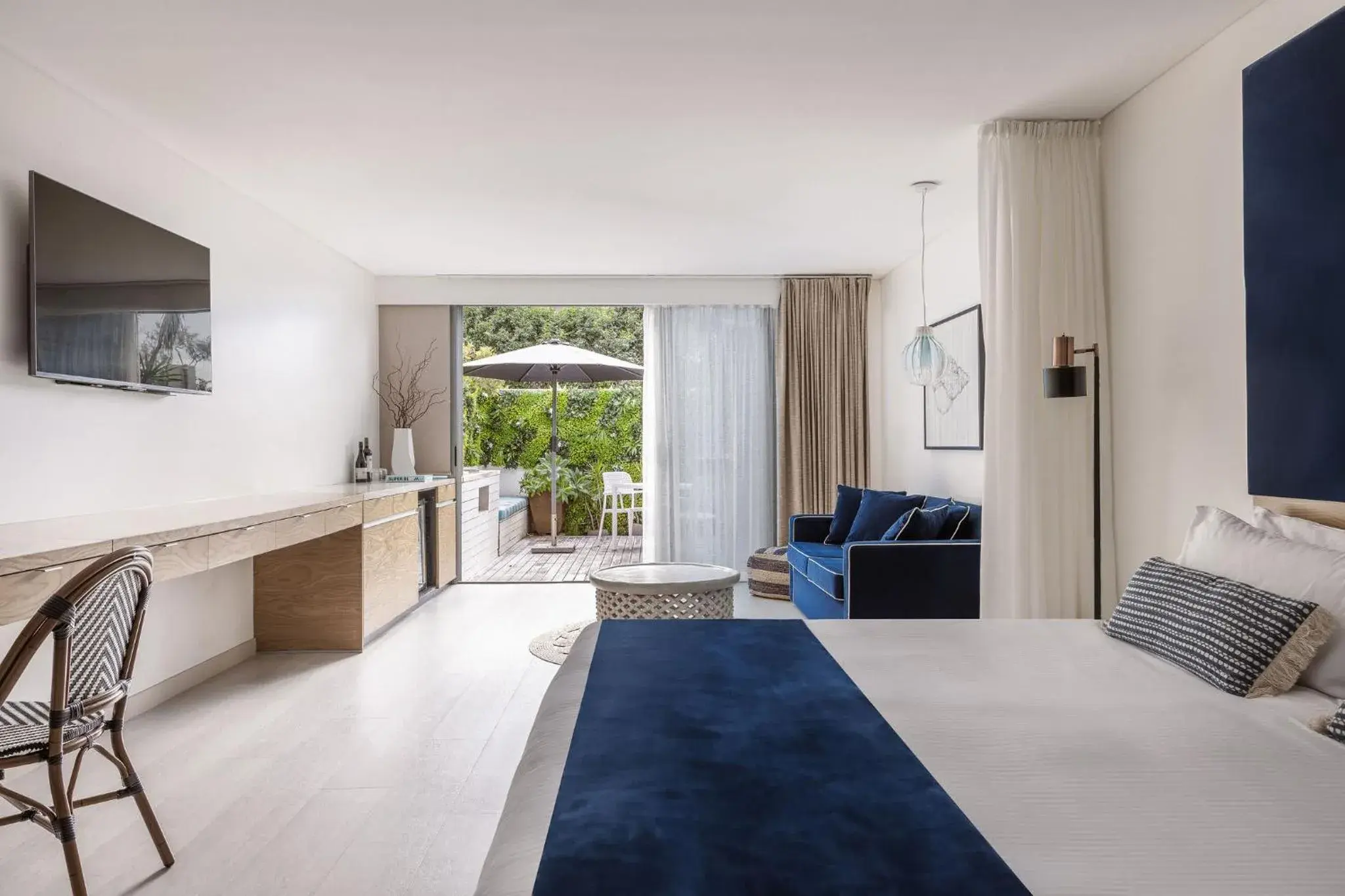 Waves Suite in Waves Byron Bay Waves Suite in Waves Byron Bay