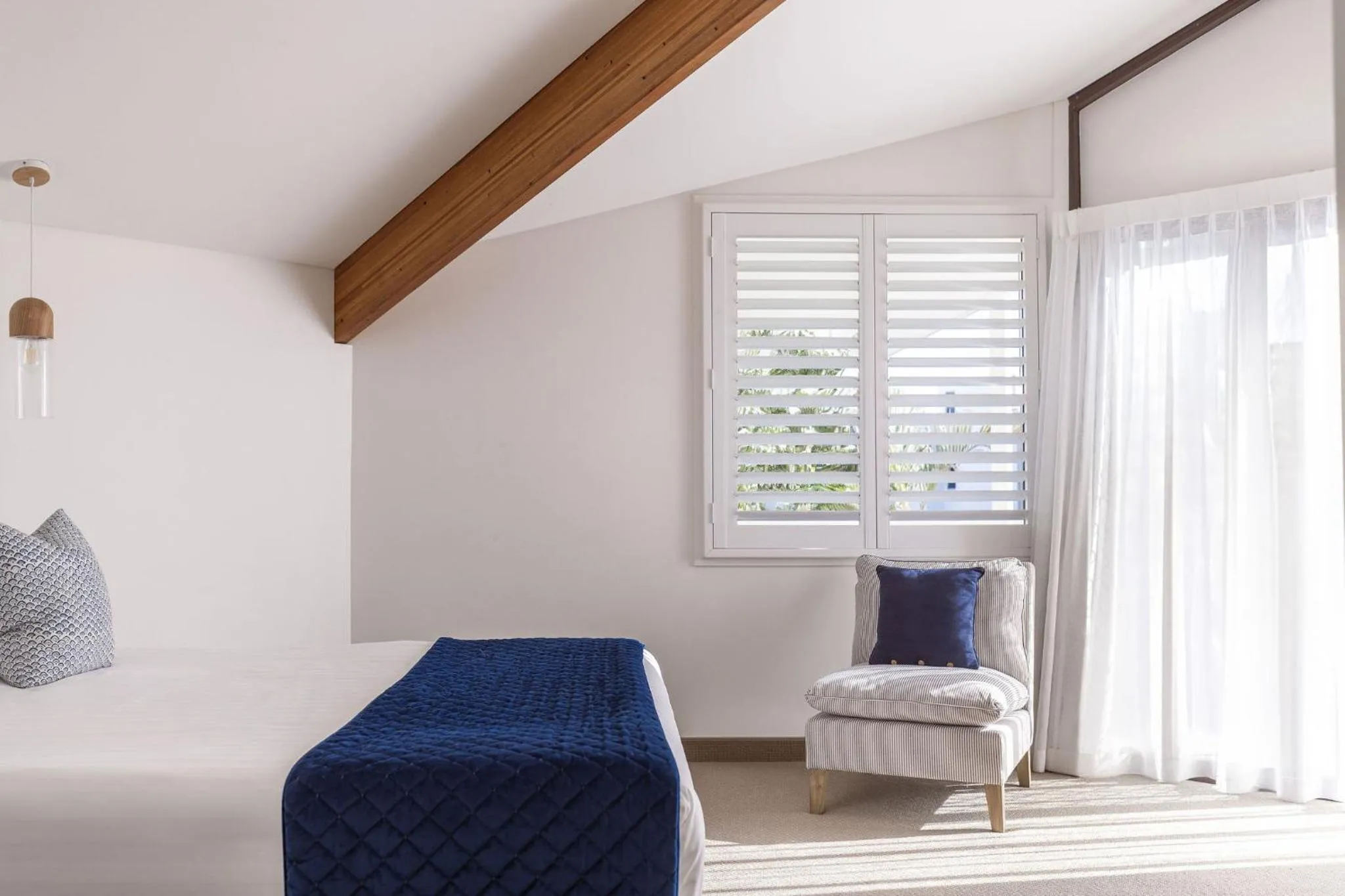 Bed in Waves Byron Bay