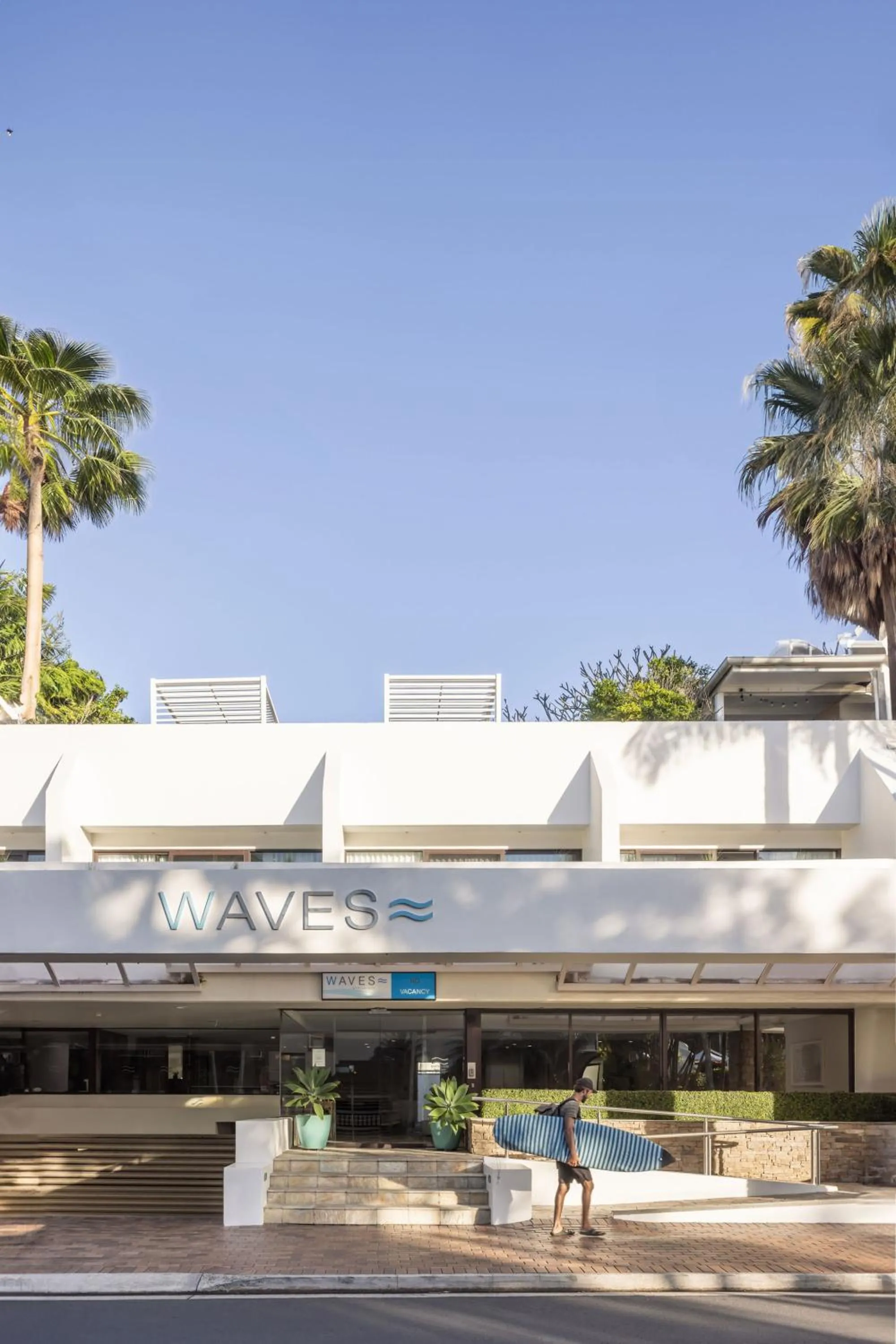 Property building in Waves Byron Bay