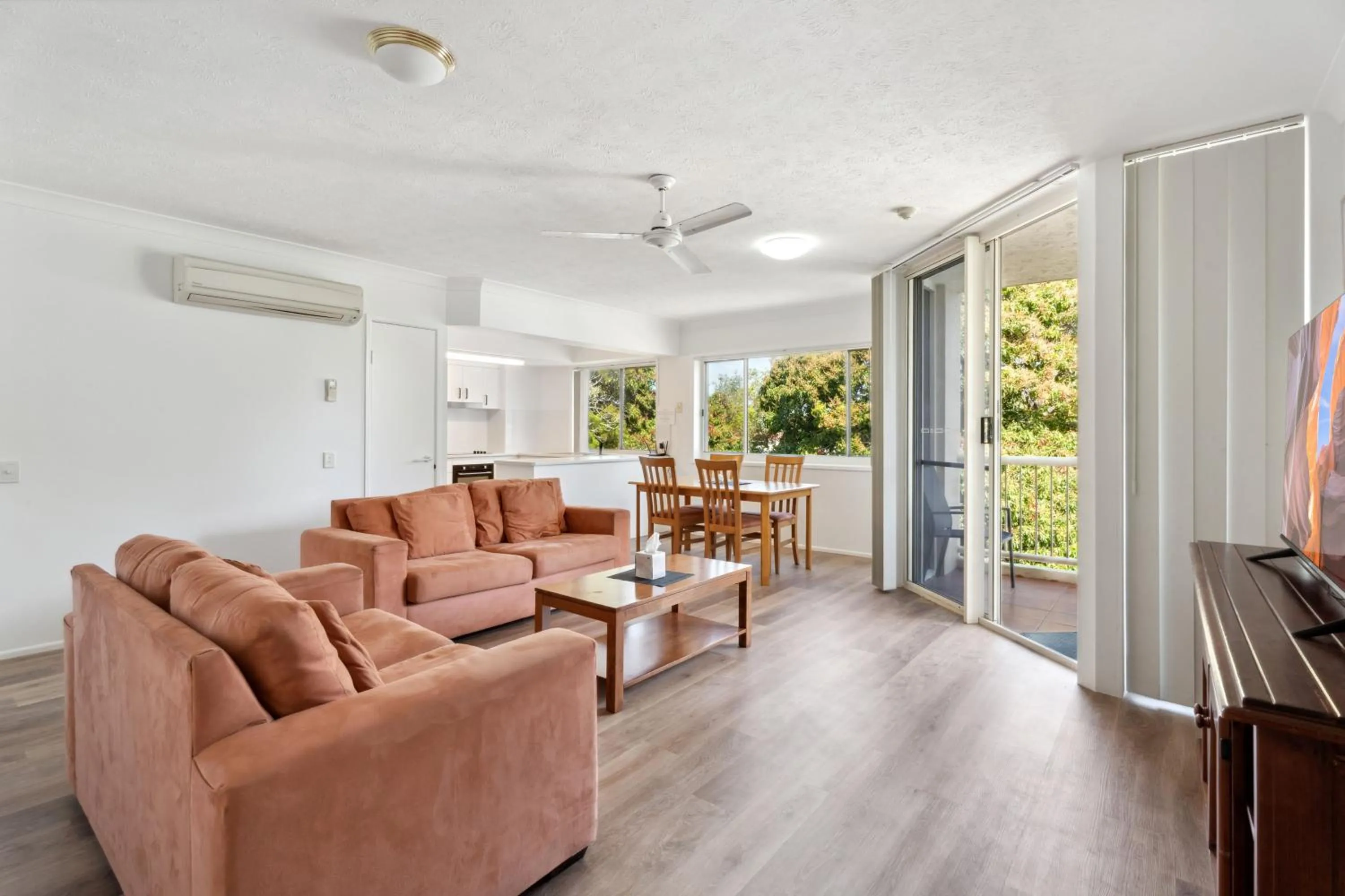 Charlton on The Esplanade