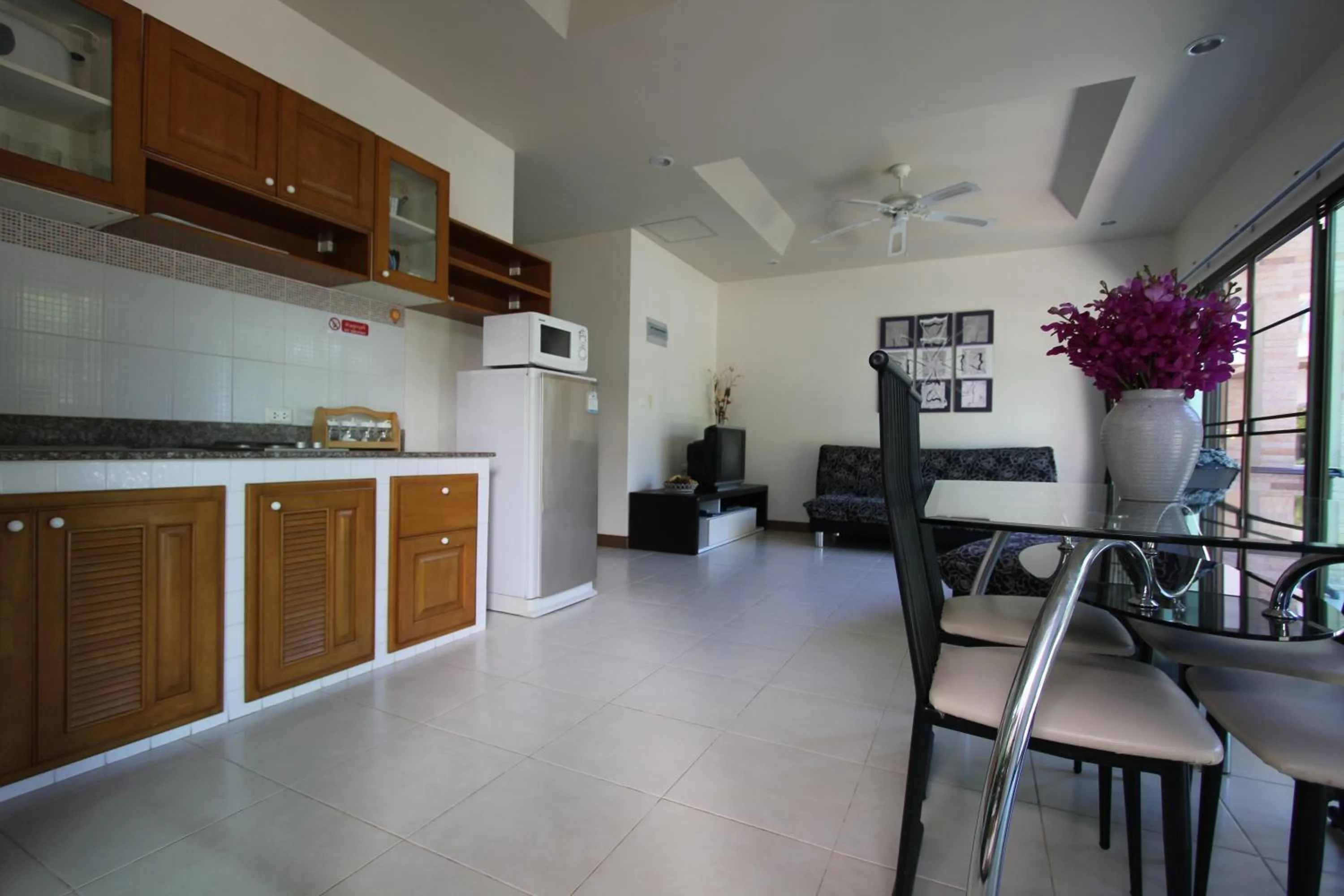 Kitchen or kitchenette in Babylon Pool Villas