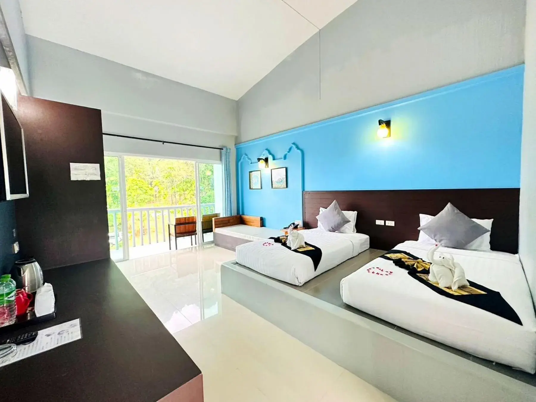 Superior Twin Room in Arawan Beach Resort Krabi Superior Twin Room in Arawan Beach Resort Krabi