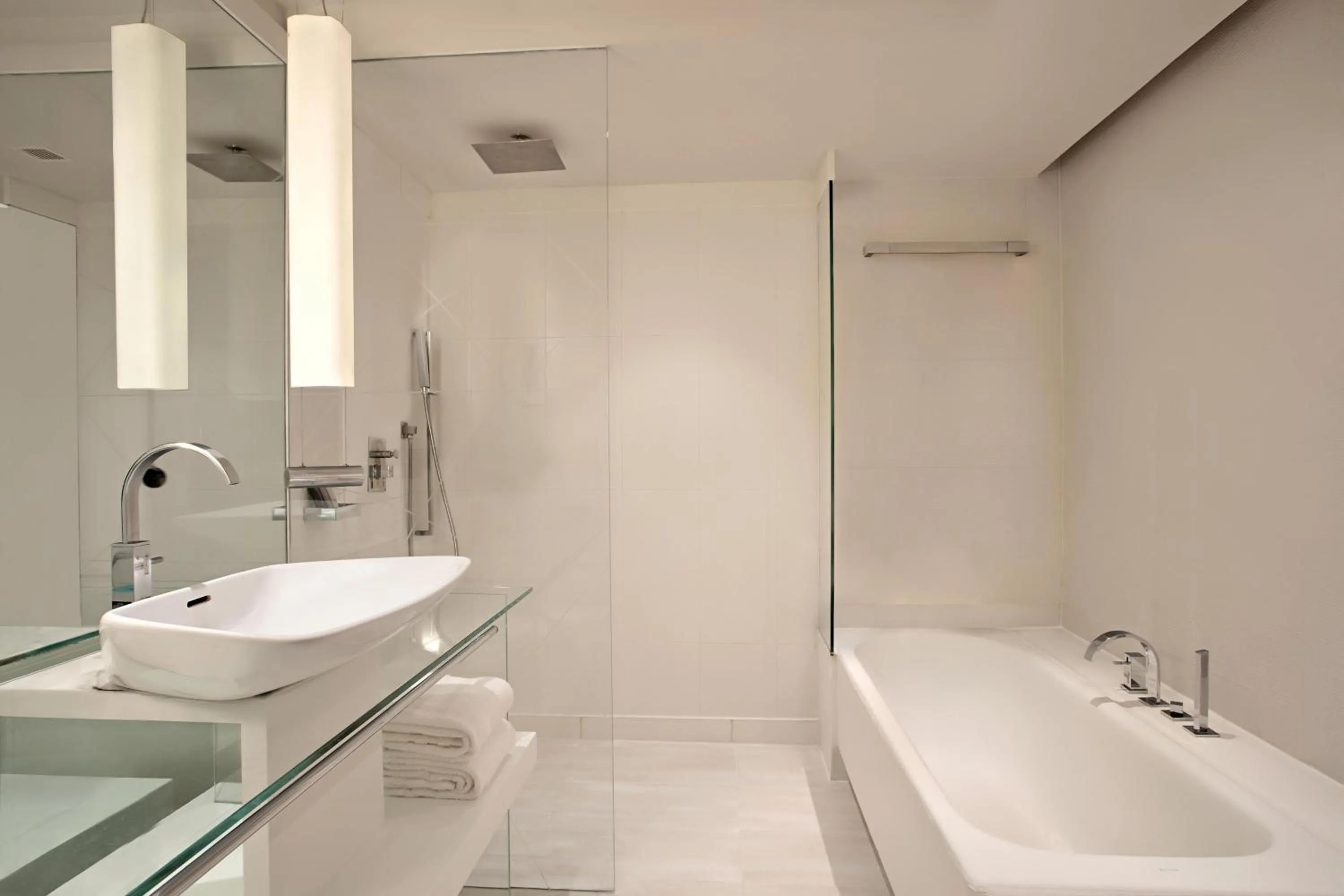 Bathroom in Le Meridien Gurgaon, Delhi NCR