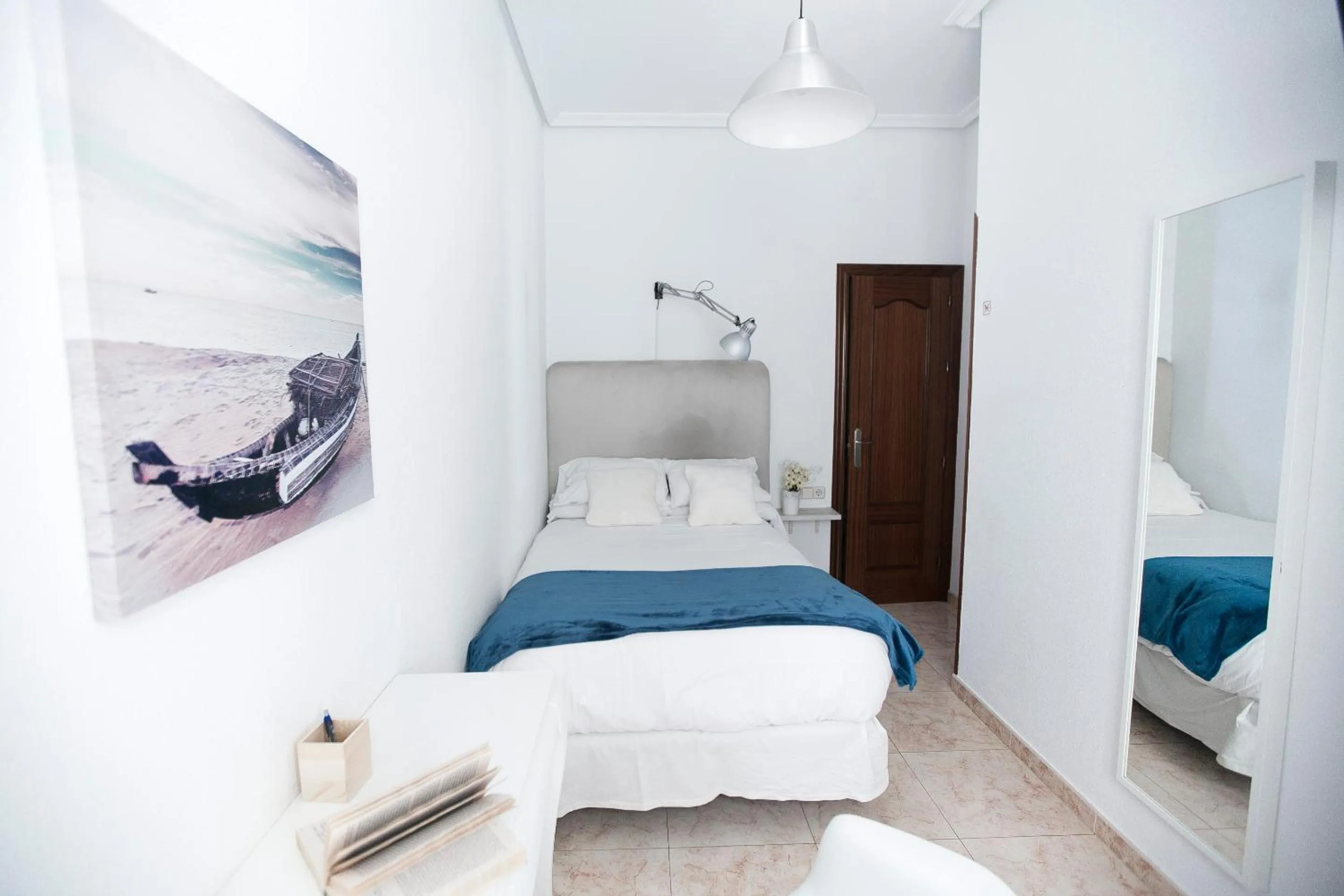 Bedroom, Bed in Vázquez de Mella Gran Vía