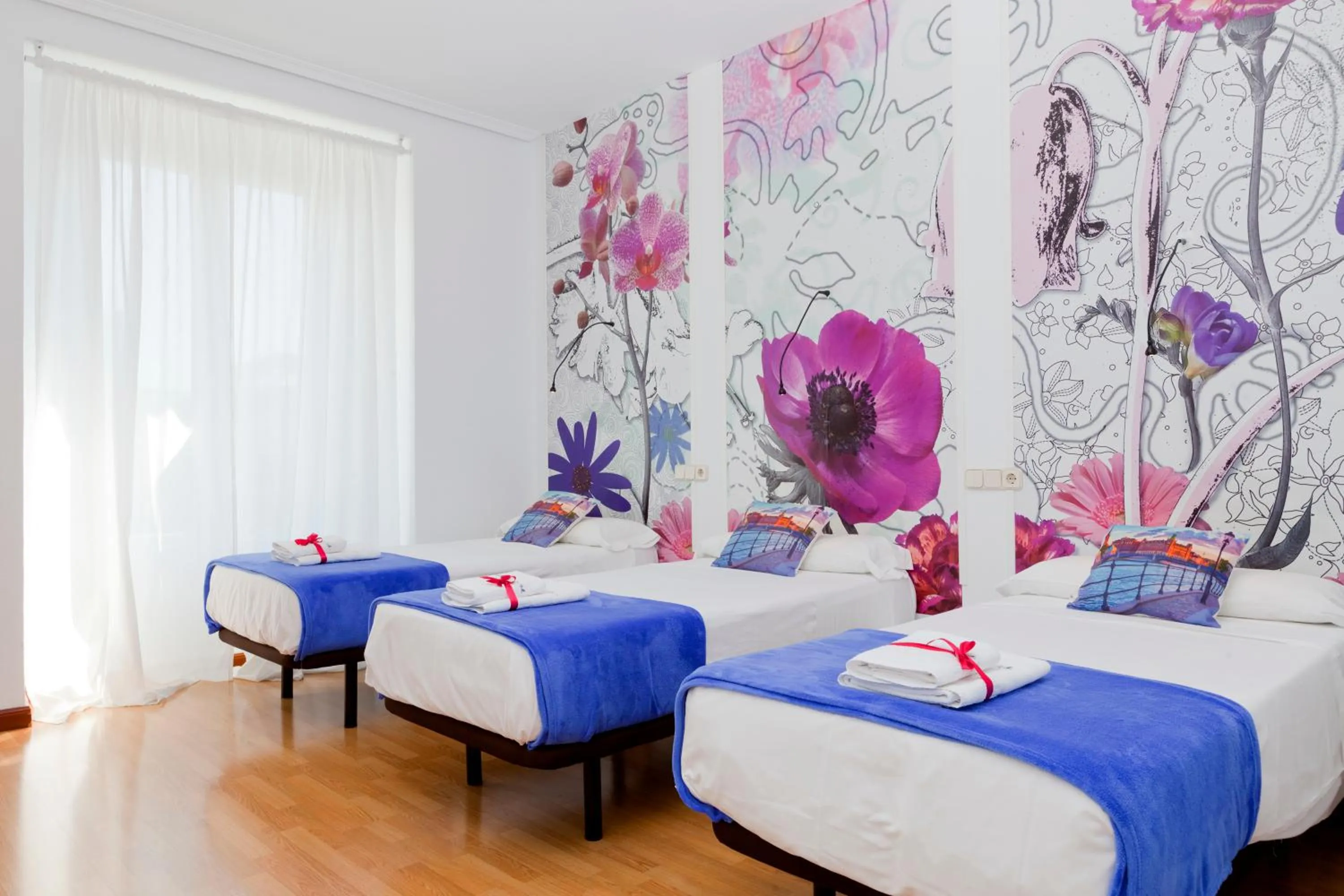 Bedroom, Bed in Vázquez de Mella Gran Vía