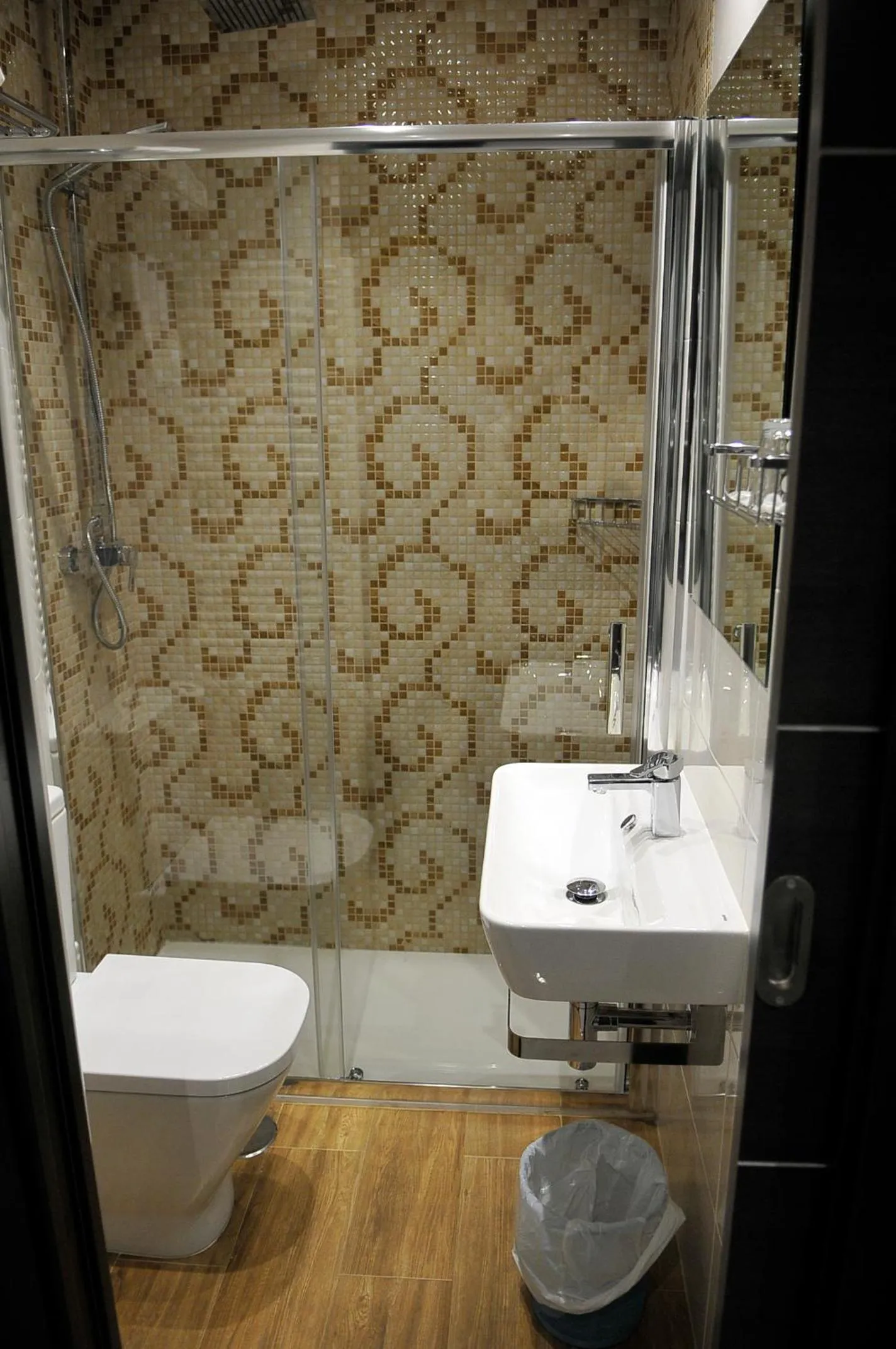 Bathroom in Hostal Barcelona