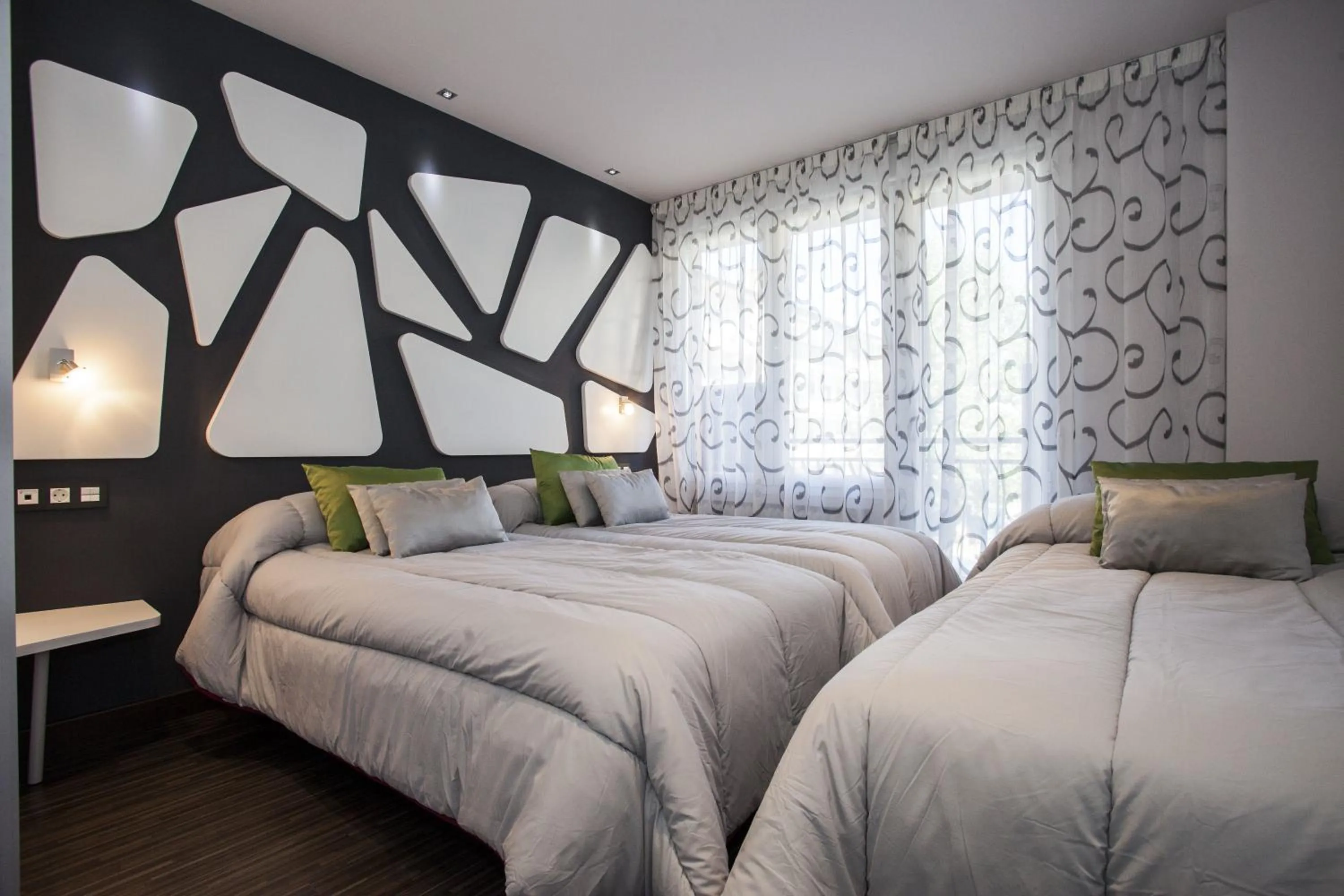 Day, Bed in Hostal Barcelona