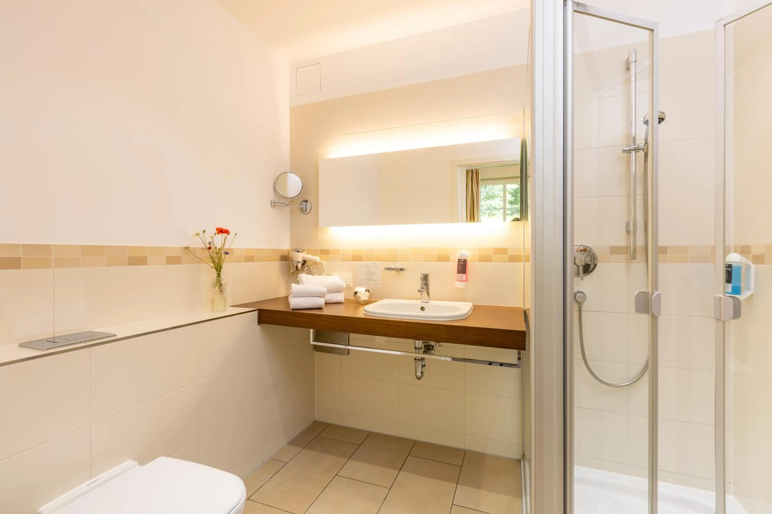 Shower in Café Wildau Hotel & Restaurant am Werbellinsee