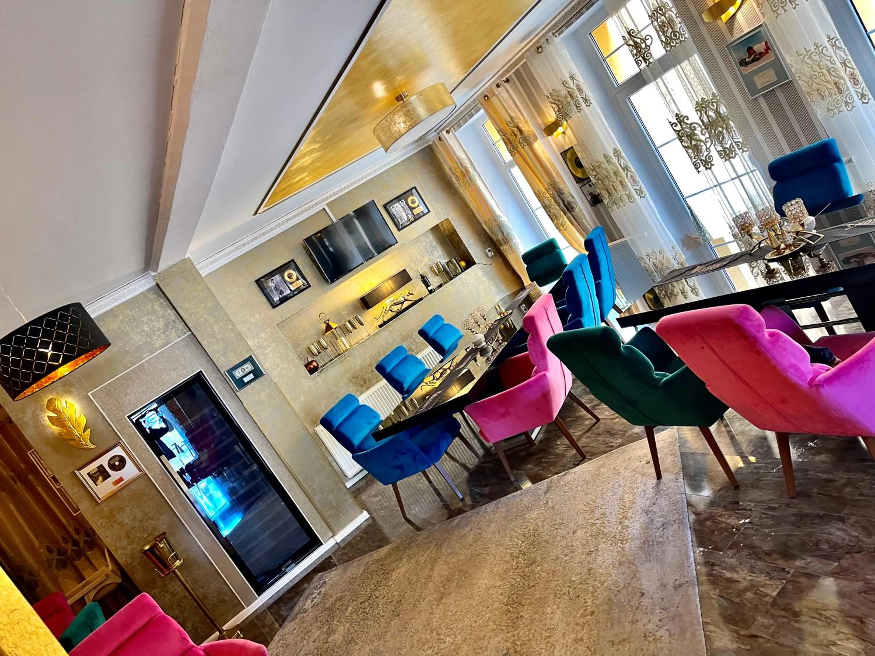 Dining area in Hotel Maison LeMi