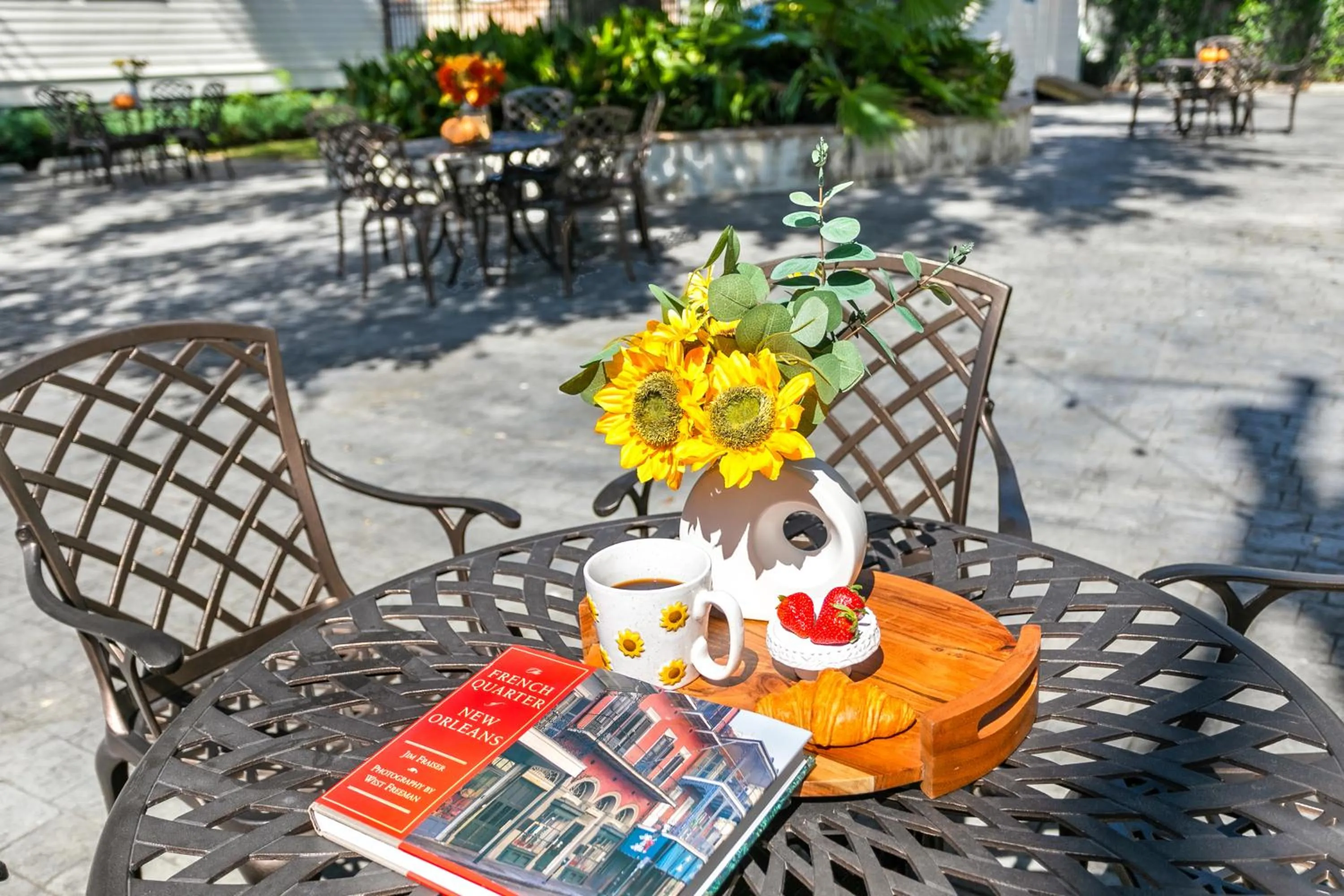 Other in Charming 2BR on Carondelet by Hosteeva