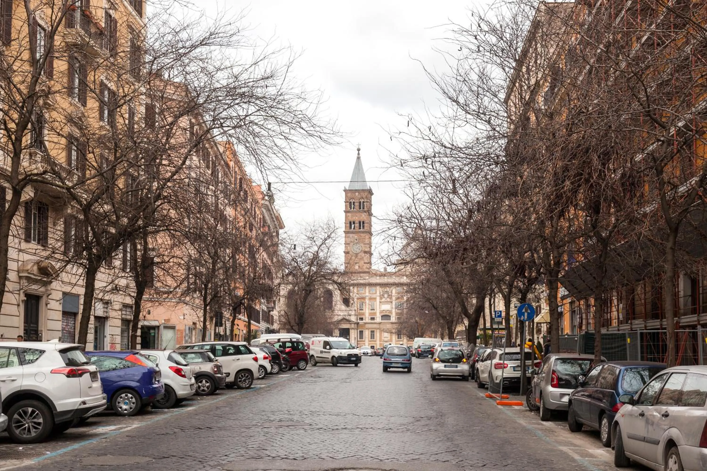Property building in Magic Door Rome