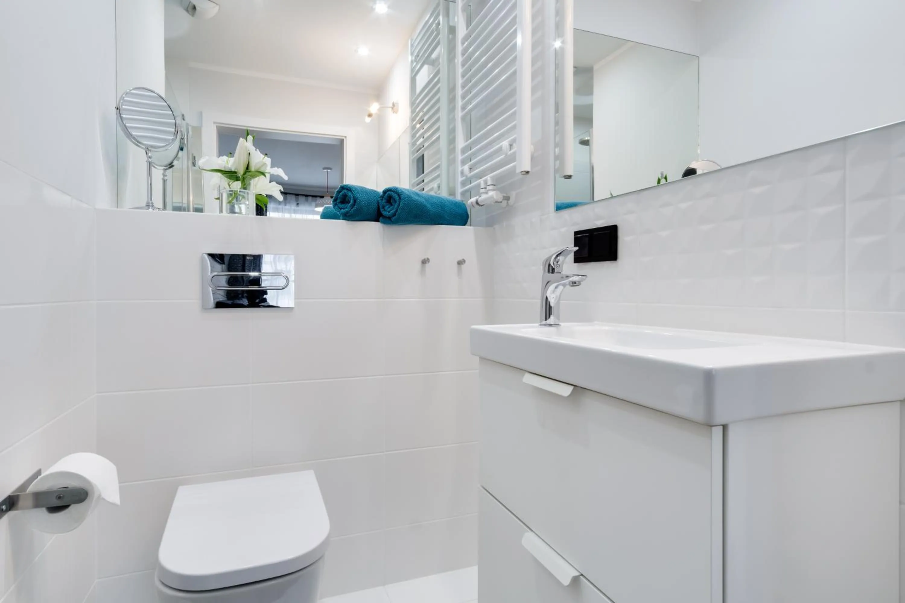 Shower in Elite Apartments SPA Zone