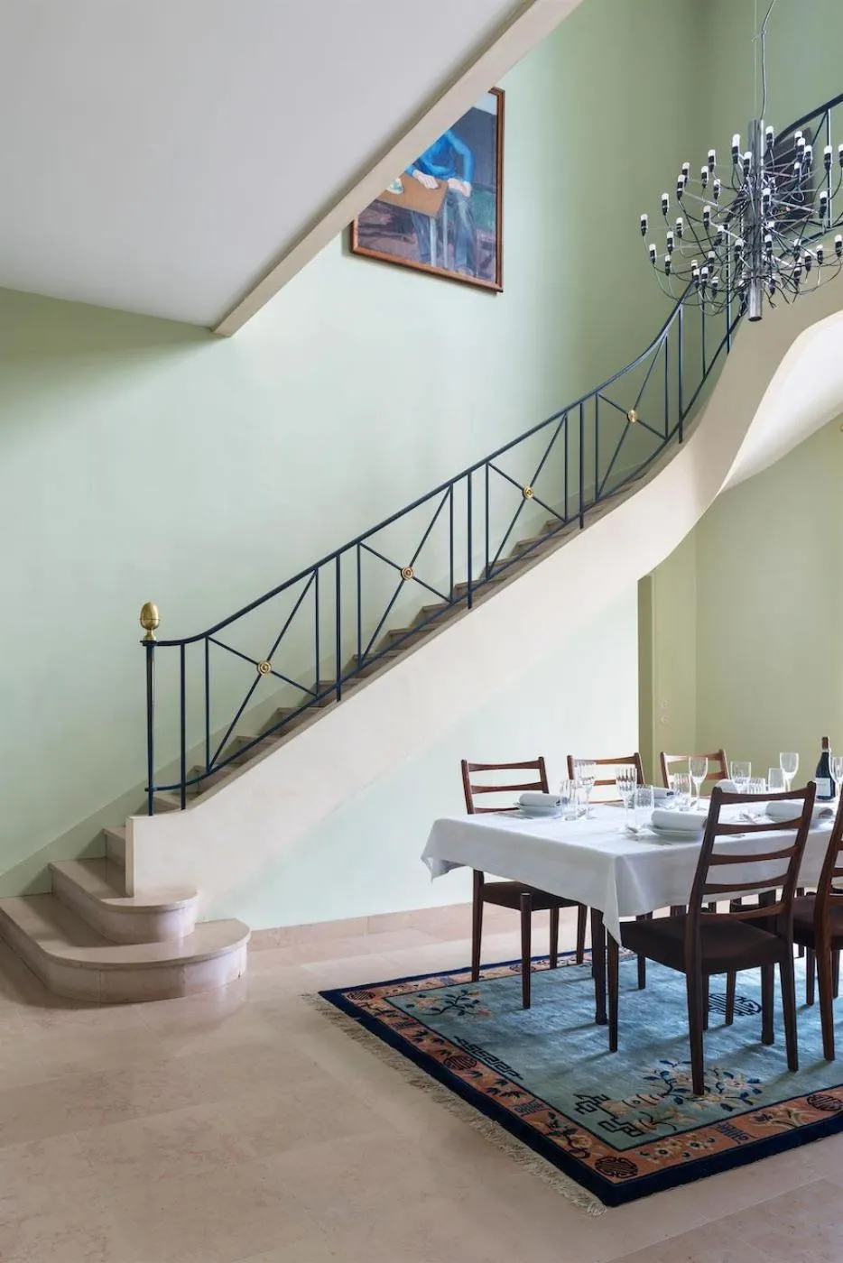 Dining area in Château Haute Roche