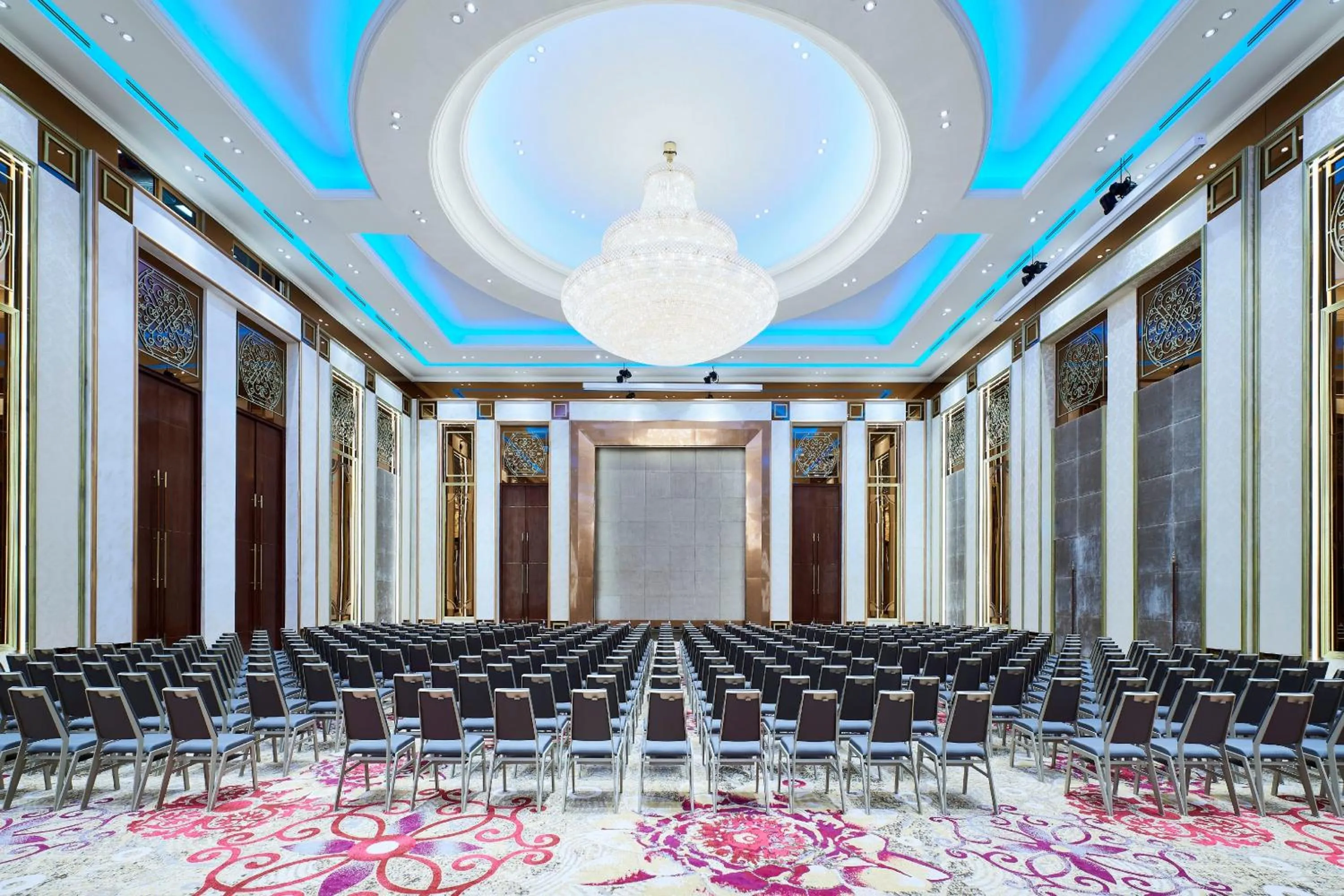 Meeting/conference room in Sheraton Grand Danang Beach Resort & Spa