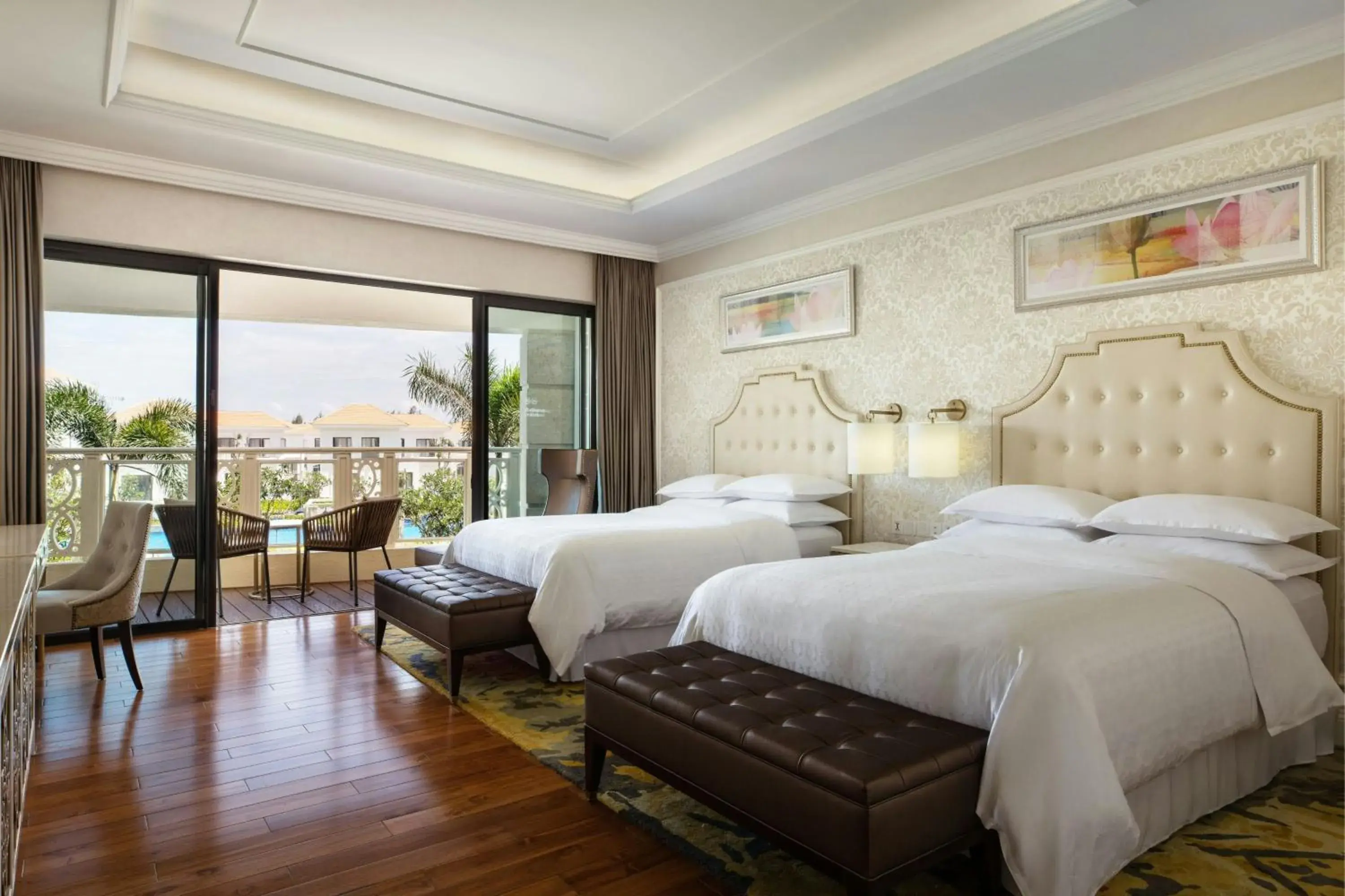 Deluxe, Guest room, 2 Twin, Pool view in Sheraton Grand Danang Beach Resort & Spa Deluxe, Guest room, 2 Twin, Pool view in Sheraton Grand Danang Beach Resort & Spa