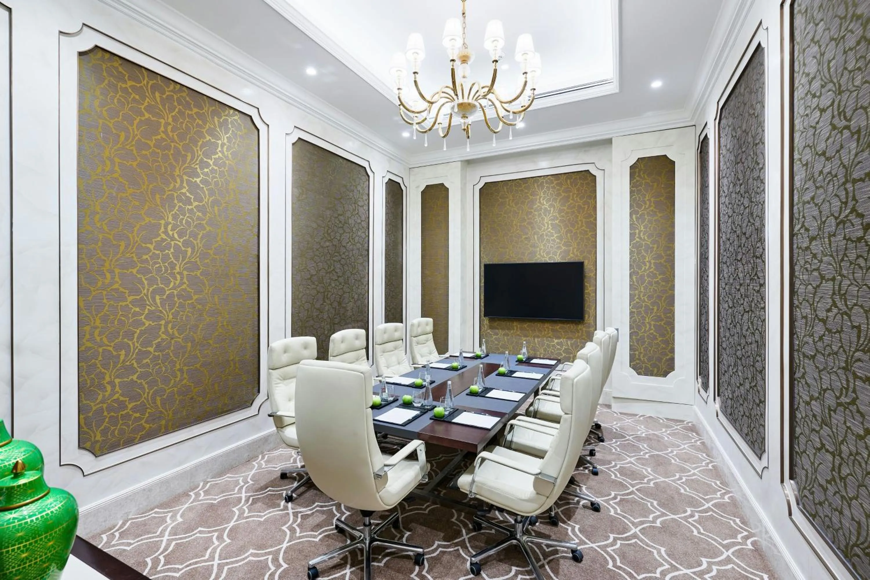 Meeting/conference room in Sheraton Grand Danang Beach Resort & Spa