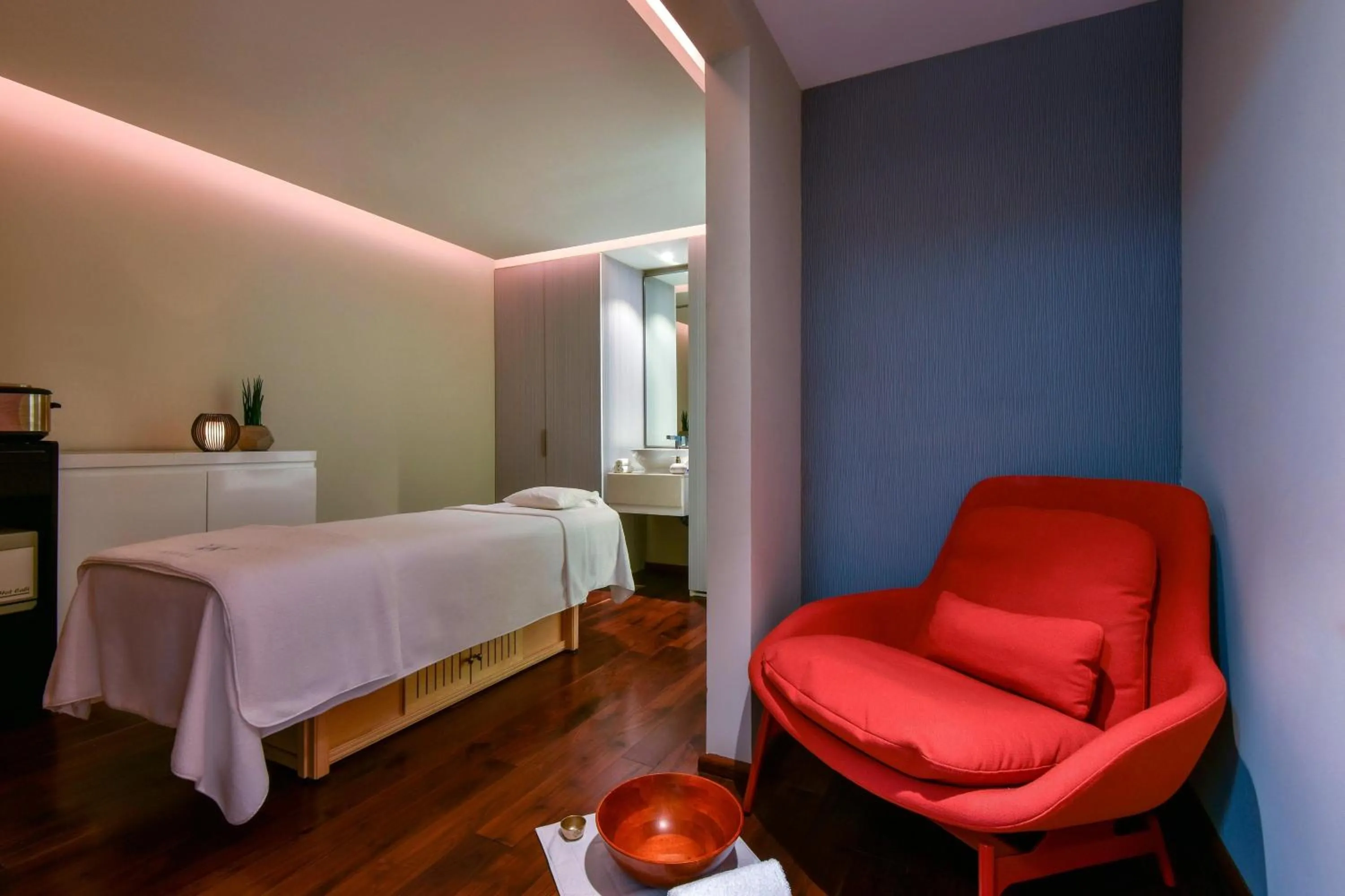 Spa and wellness centre/facilities, Bed in W Amman Hotel