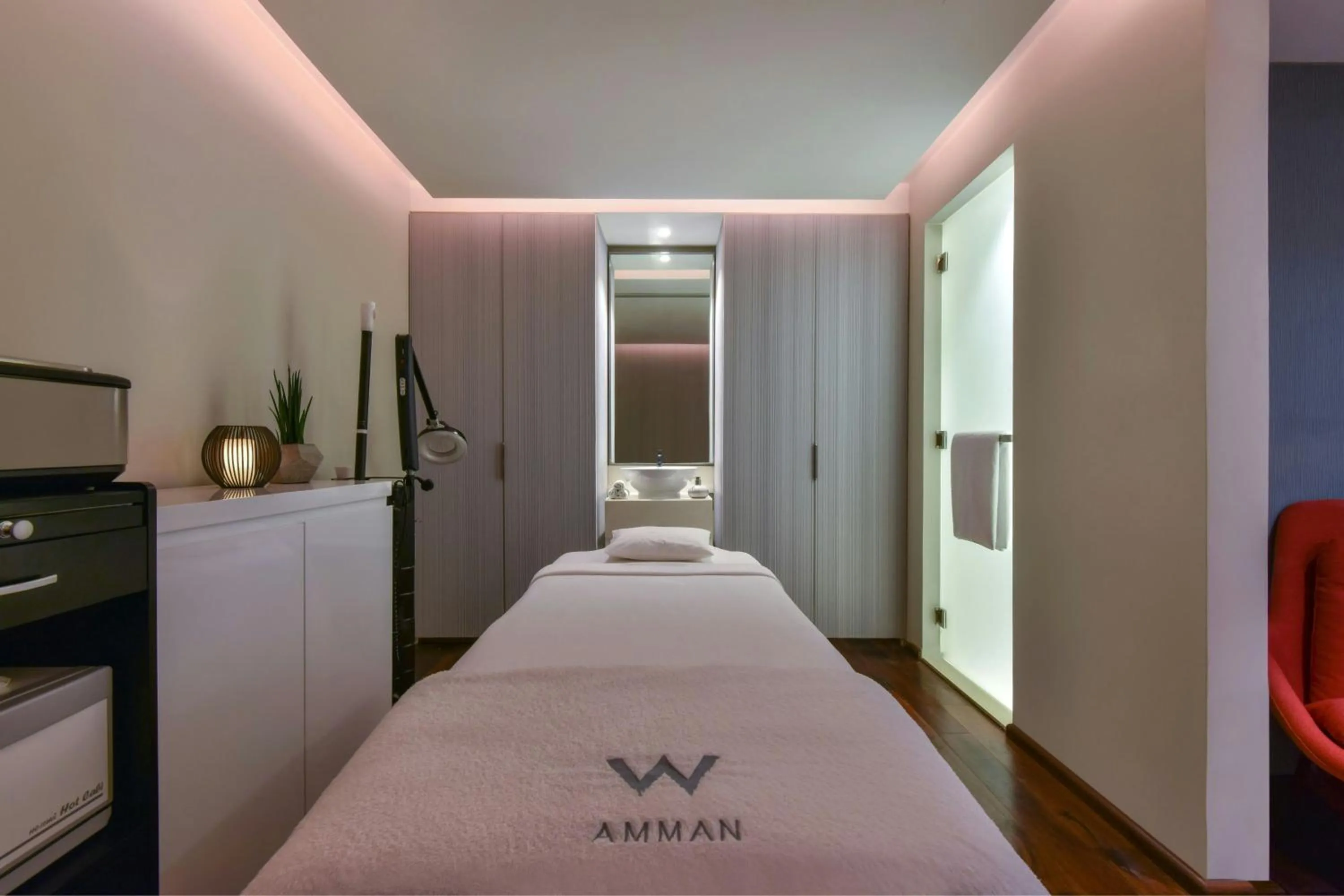 Spa and wellness centre/facilities, Bed in W Amman Hotel